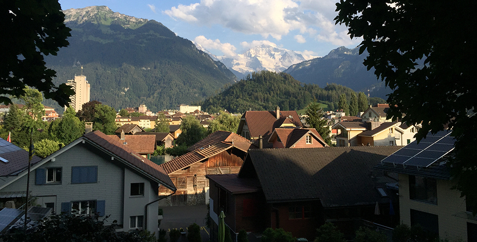 Vista su Interlaken e il Jungfrau, Canton Berna. (Luglio 2019)
