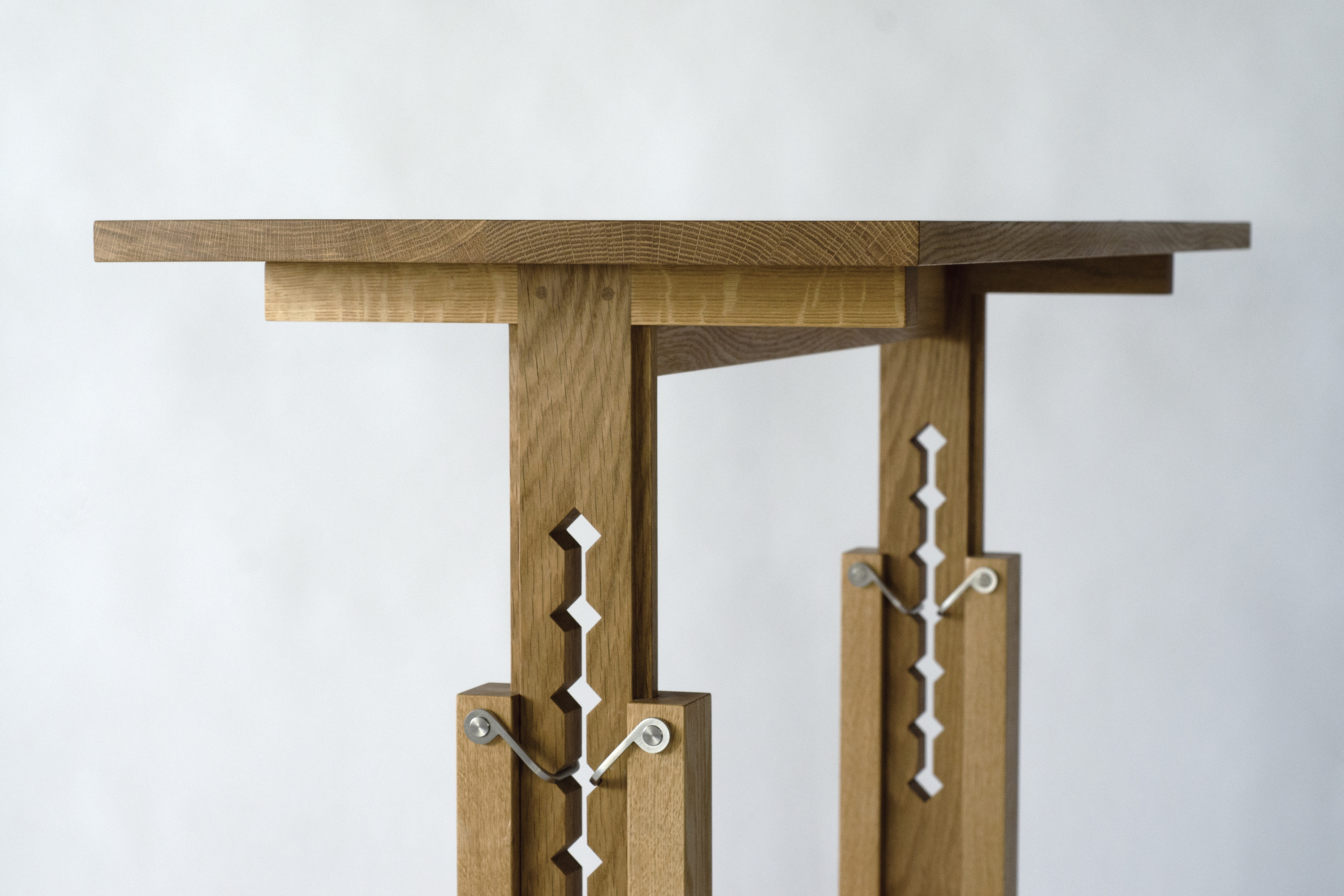 Work Desk in white oak, detail