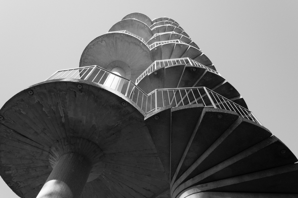 Razgledni stolp, Gonjače v Brdih / 1961, Marko &Scaron;lajmer