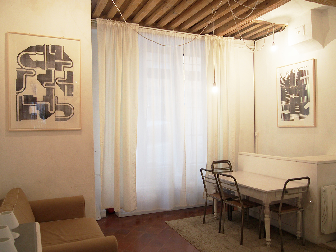 Untitled (Transfer), 2015, acetone transfer on paper, 100 x 70 cmcourstesy of the artist and gallery Valentin