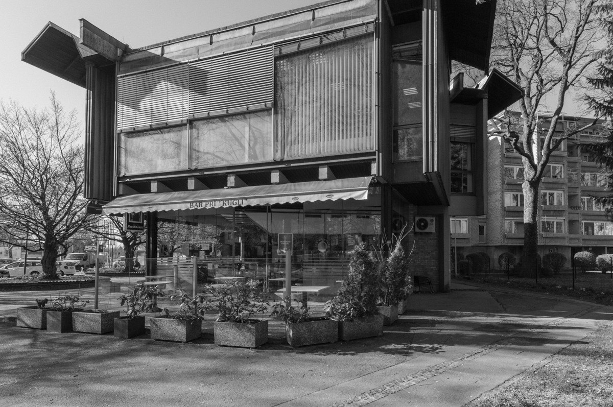 Poslovna in stanovanjska stavba na Riharjevi, Ljubljana / 1970, 1973, Du&scaron;an Gorjup