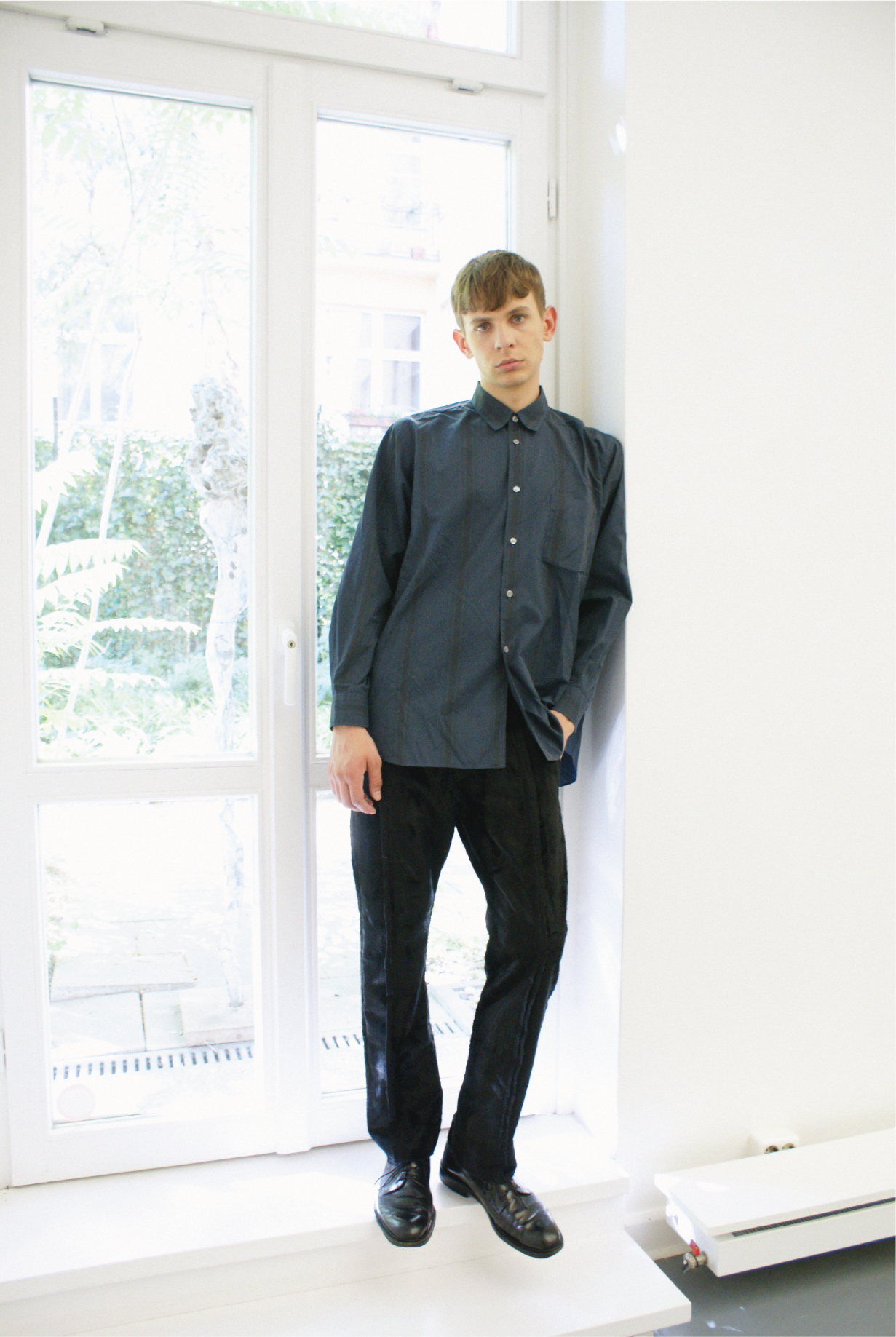 COMME DES GARÇONS BLUE SHIRT €130