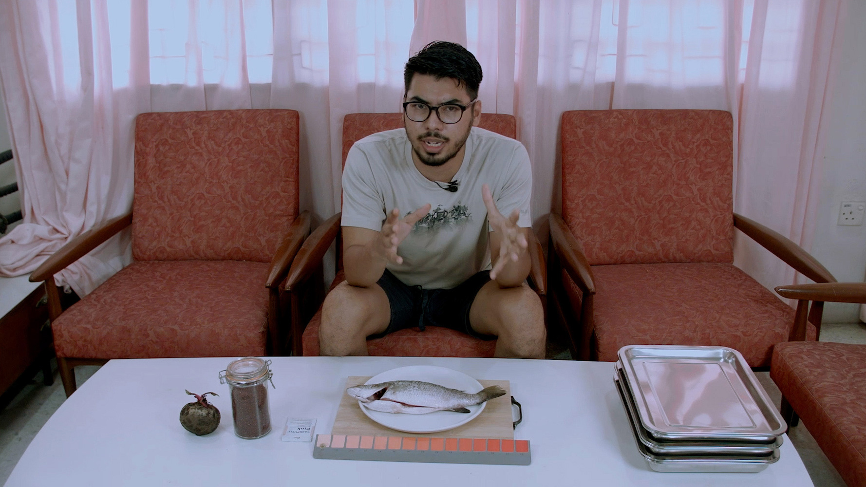 How to turn your siakap into salmon (video still)