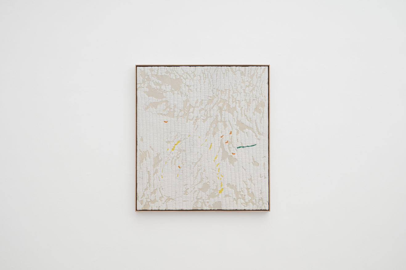 Asemahle Ntlonti, Imvisiswano? (2025) | Acrylic paint, paper, acrylic gel, and leno thread on canvas, 123.5 x 113 x 6.5 cm