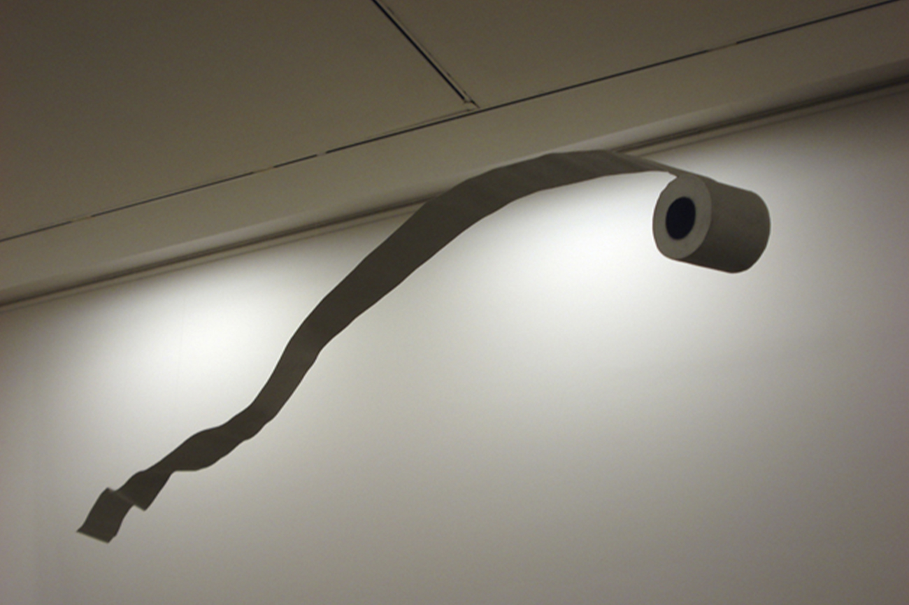 Juan CéspedesPapel volando, 2007-2015Fibra de vidrio y esmalte315 x 70 x 14 cm