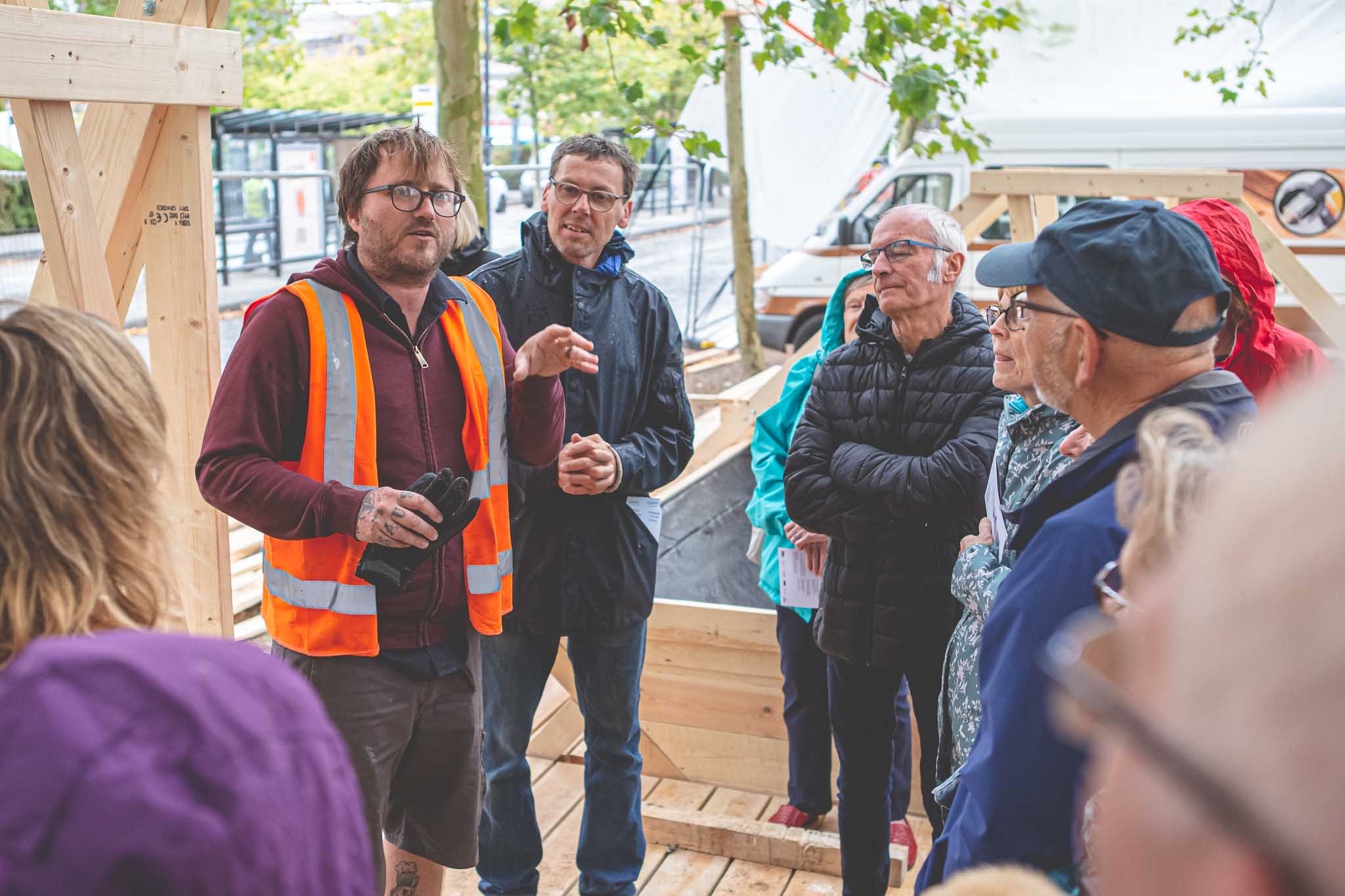 Festival tour with Beds United Hosts to Utopian Laundromat by La Boniterie