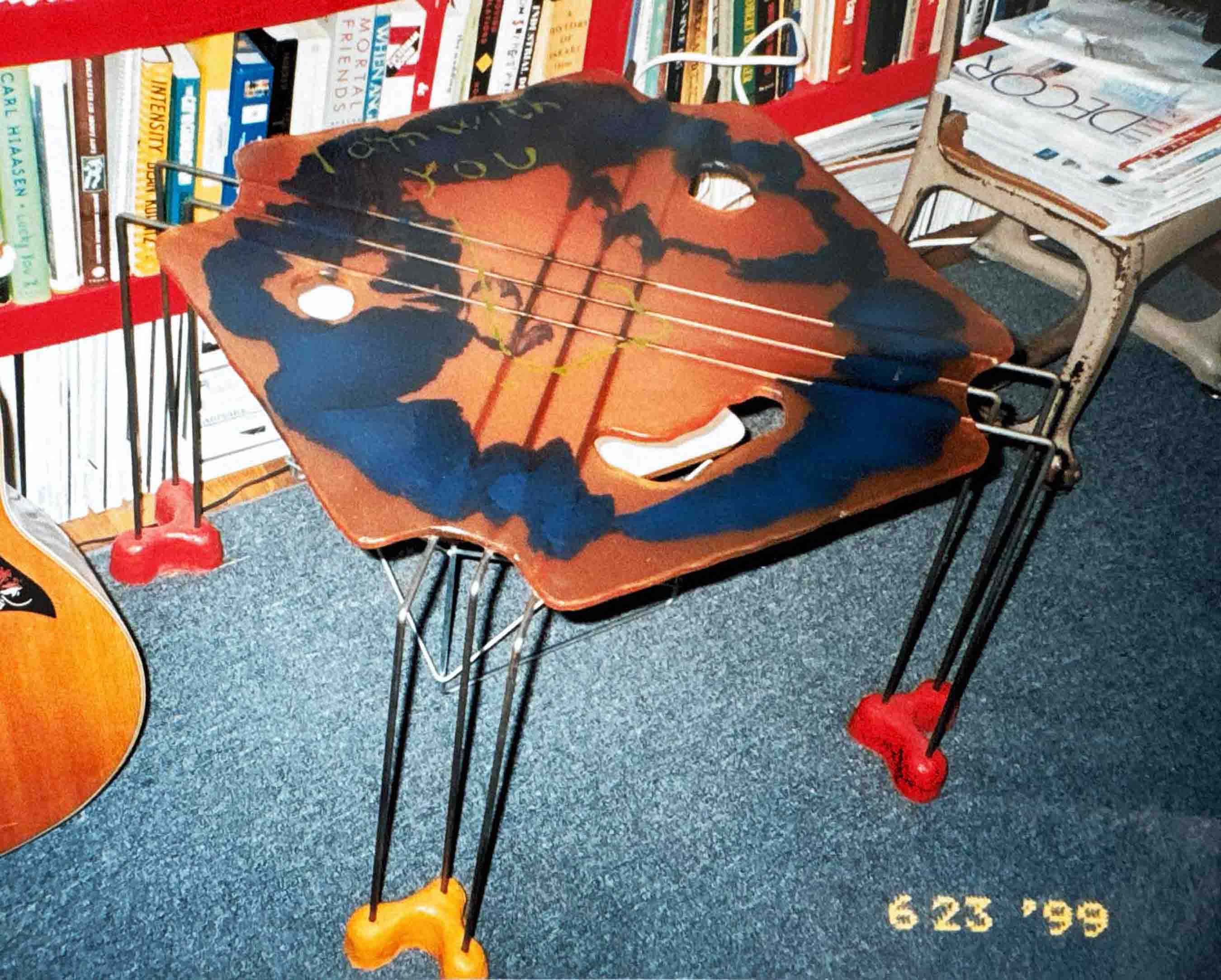 Gaetano Pesce, 1994 tbwa/chiat/day, I Am With You Table