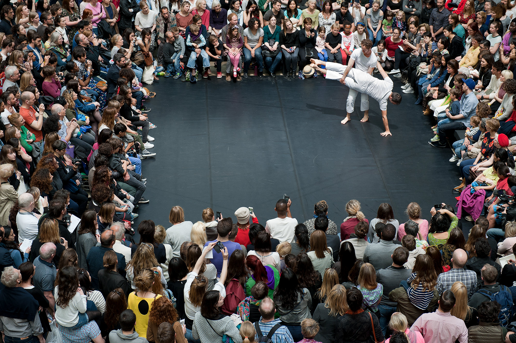ABRAS LE CORPS | BORIS CHARMATZ • TATE MODERN 
