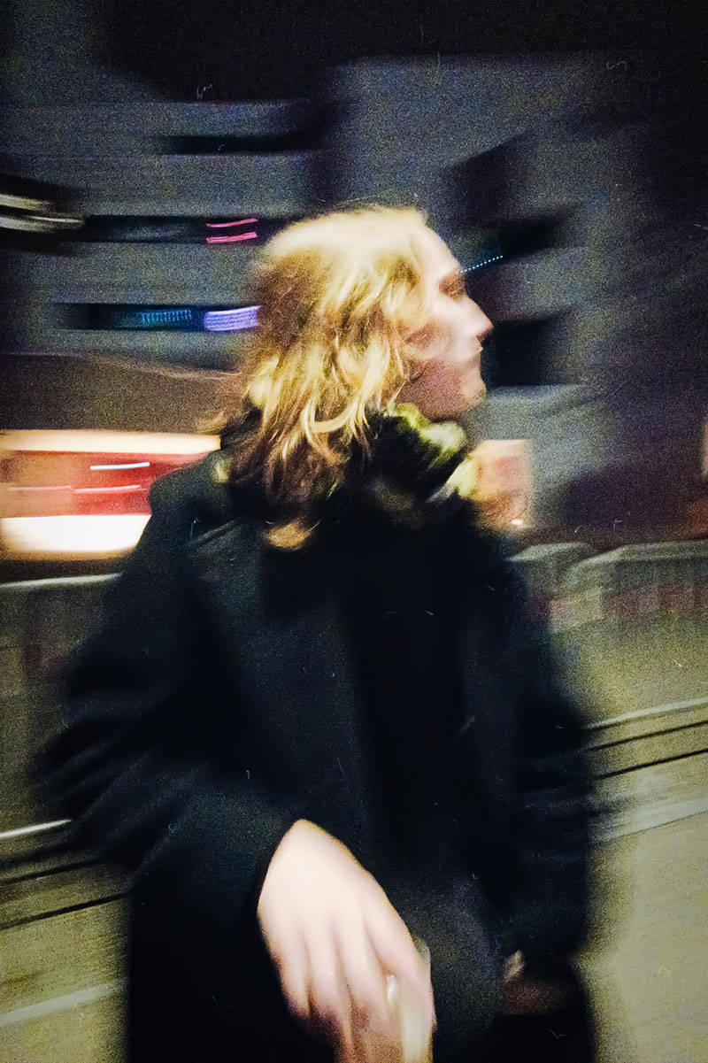 N&auml;sty ist aus Graub&uuml;nden hergezogen. Sie sch&auml;mt sich f&uuml;r den St. Galler Dialekt, der sich langsam in ihre Aussprache schleicht. 