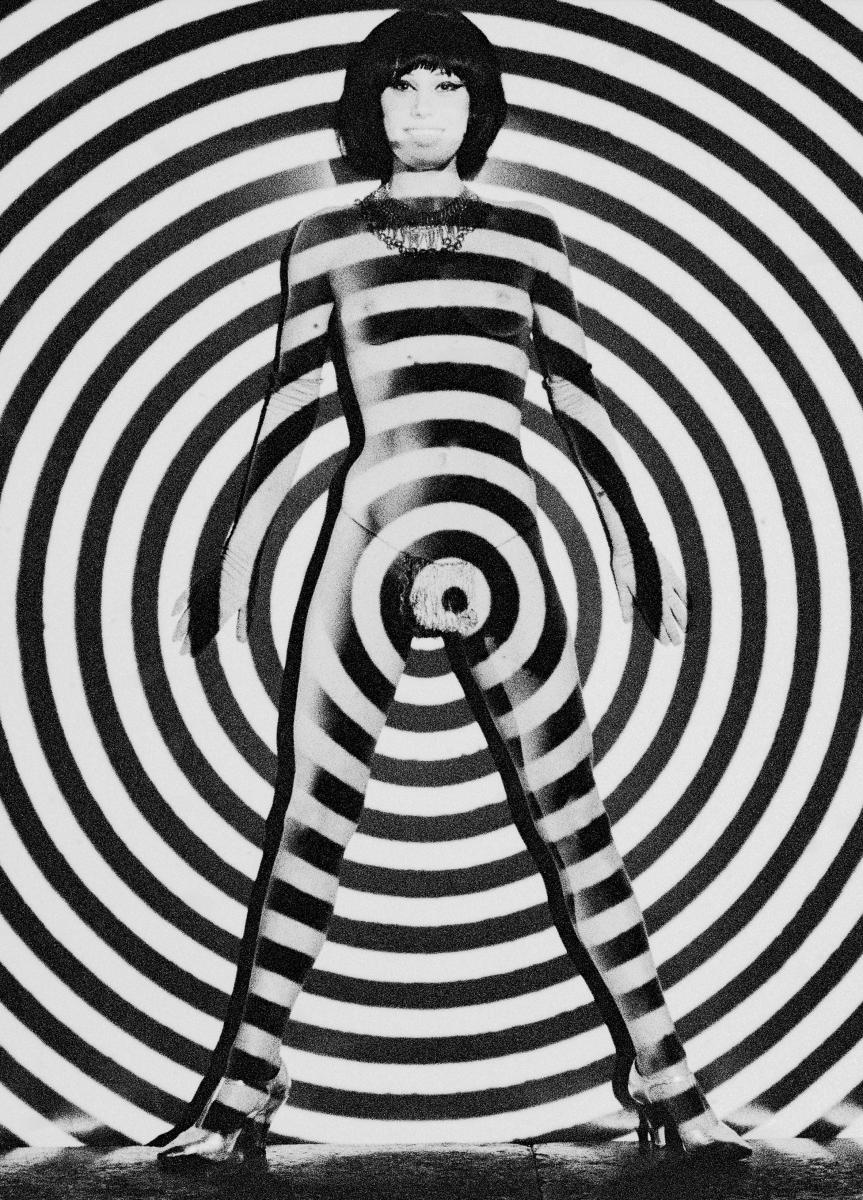 Paul DE CORDON Jeux de lumière conçus par Marcel Duchamp, Crazy Horse, 1966© courtesy de la Galerie de l'Instant