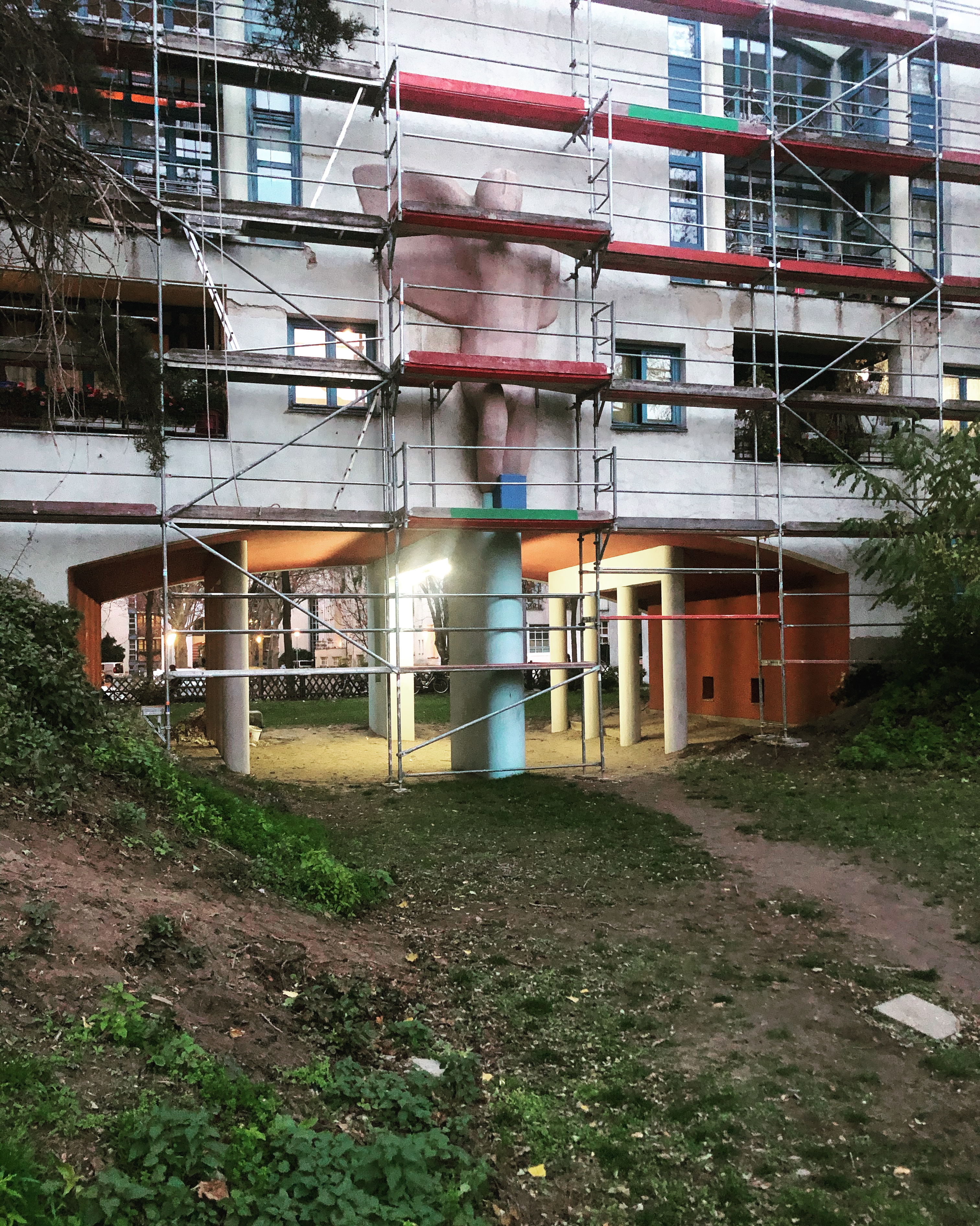 Surrounding architecture as inspiration