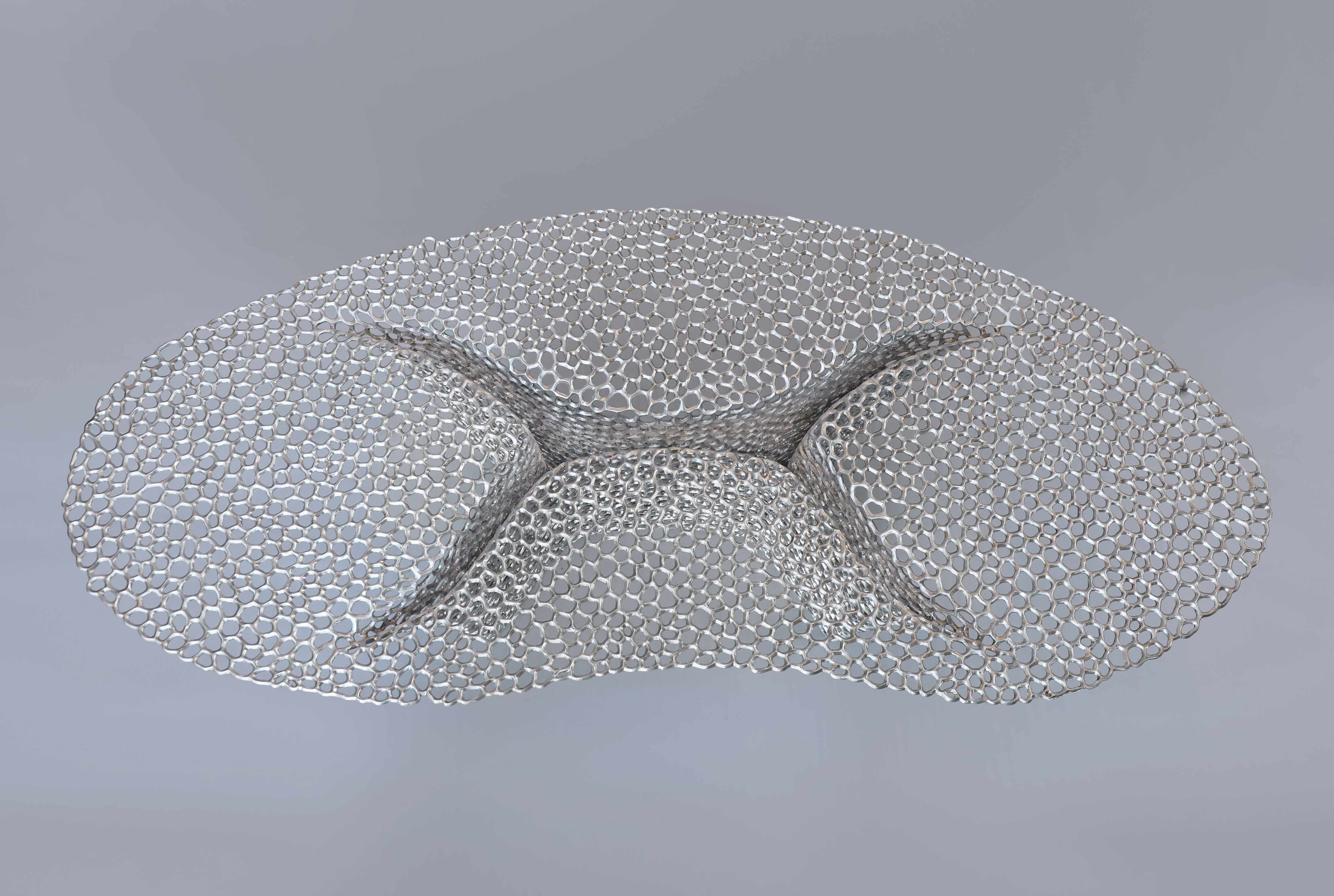 Ocupa, 2025, White Bronze / 42.5x160x72cm, 16.5x63x28"