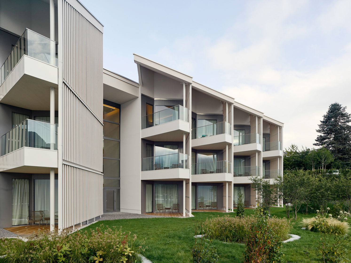 DAVIDE MACULLO ARCHITECTS - CHENOT PALACE - WEGGIS, SWITZERLAND