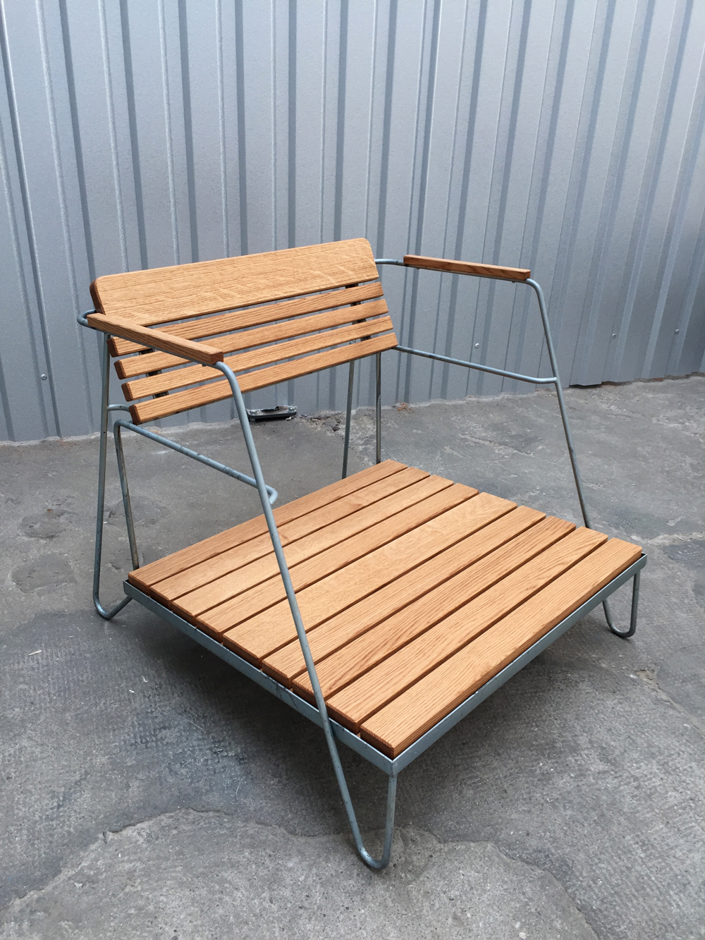 Neubelegung von Außen-Sitzgruppe, Eichenholz.