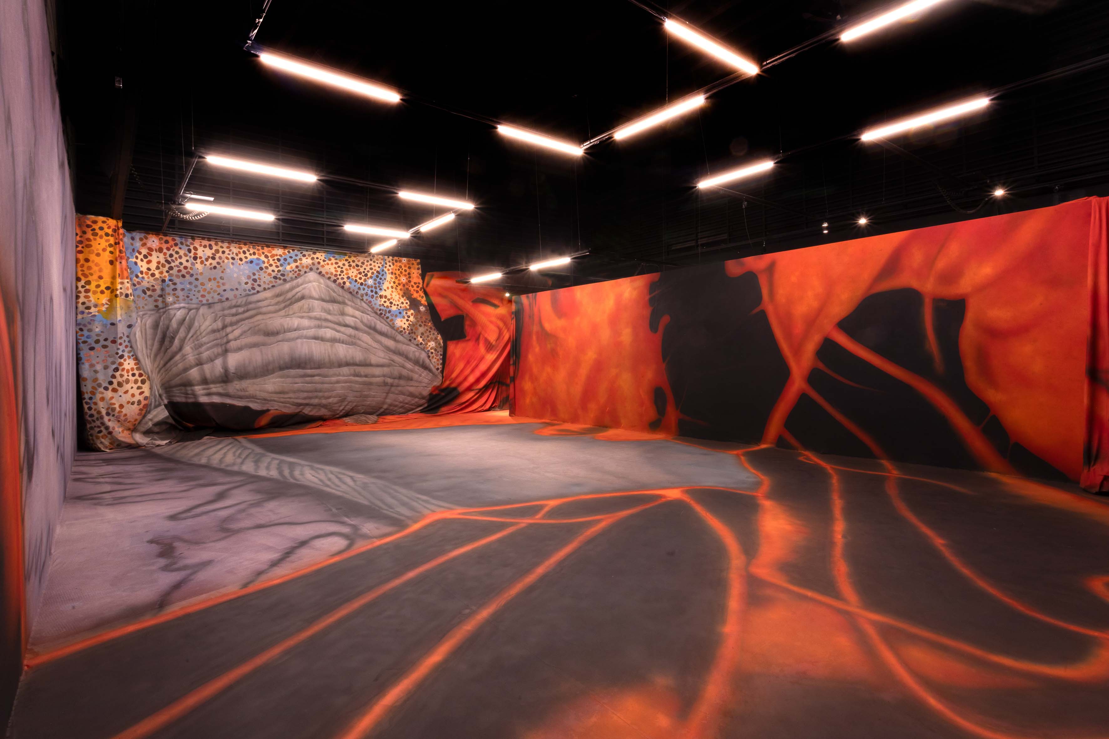 HOLD YOUR BREATH by HUGO CANOILAS at OAKVILLE GALLERIES at CENTENNIAL SQUARE [from 20250410 to 20260207] [Photo: Oakville Galleries]