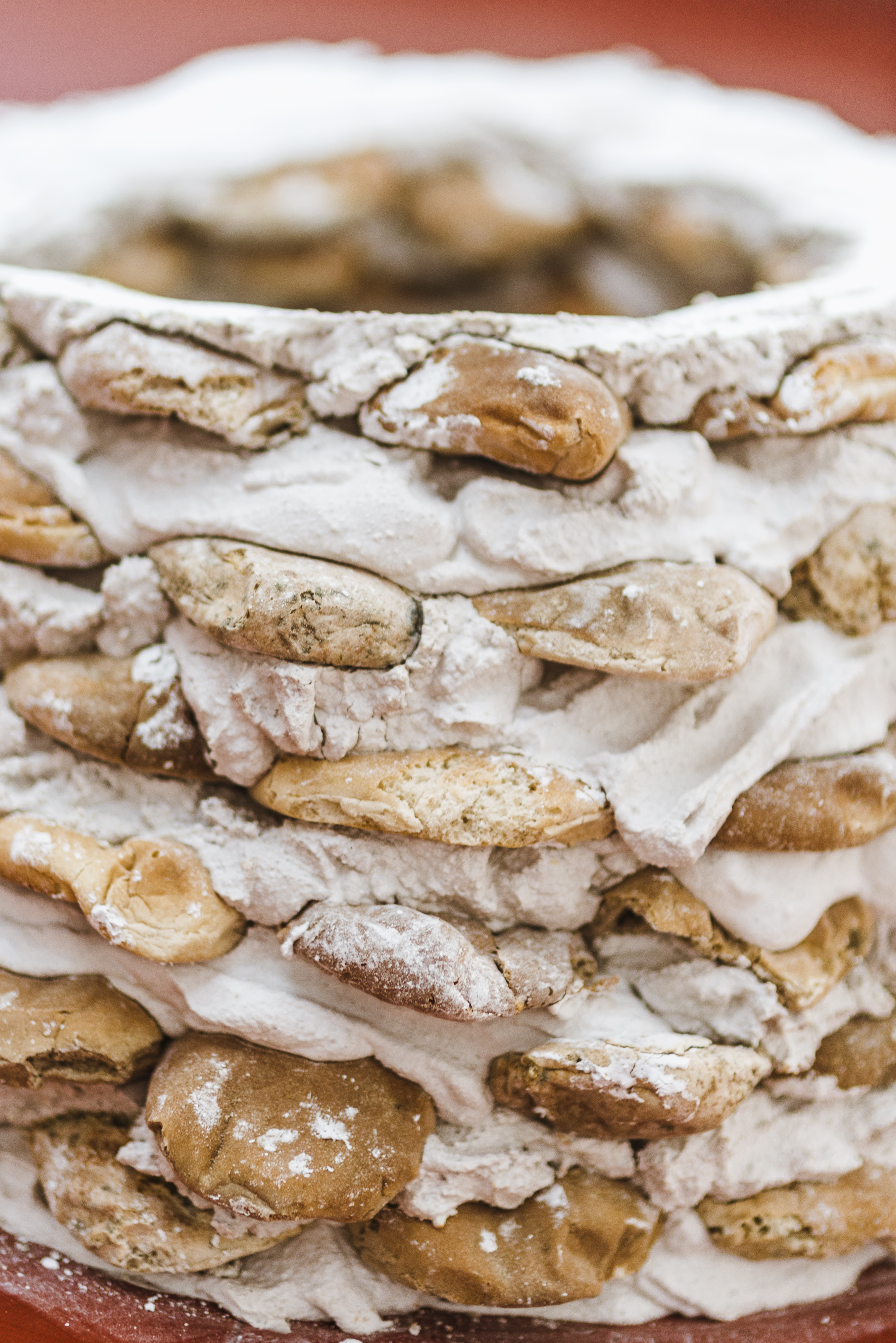 “Cráteres”, 2021, in collaboration with Aldahir Montaño. Bread and plaster sculptures, variable dimensions. Vigil Gonzales Gallery, Urubamba, Perú