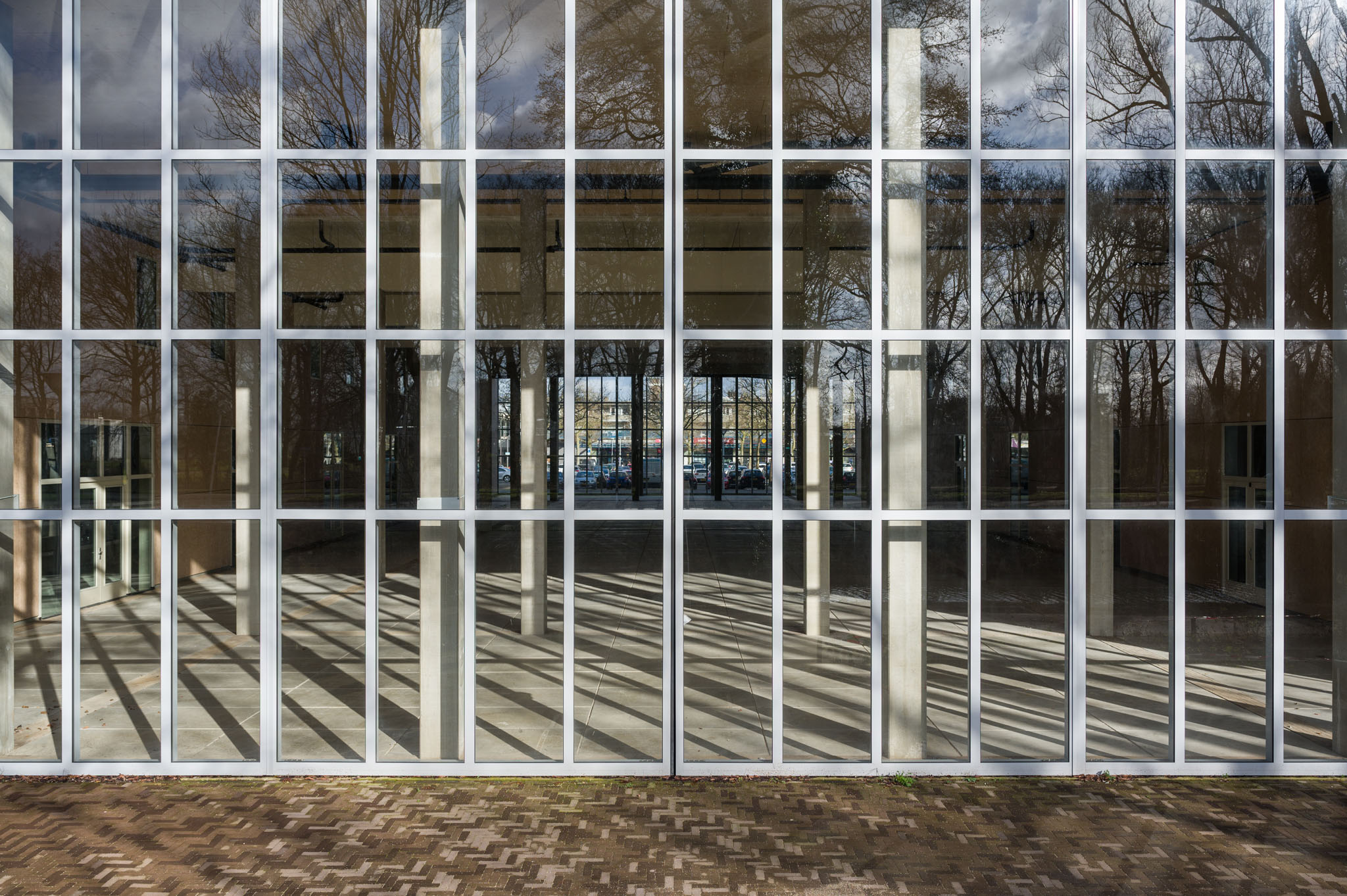 The sliding glass doors from Birim by NL Architects.