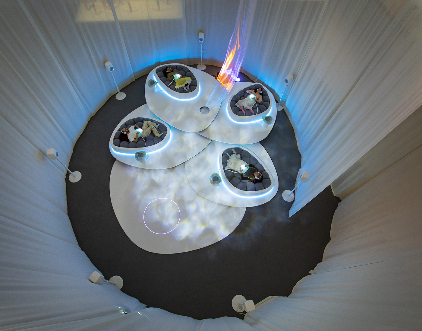 Spirit Systems of Soft Knowing ༊*·˚ – Haptic Womb/ Surround Sound Installation @ Amos Rex Museum 2024