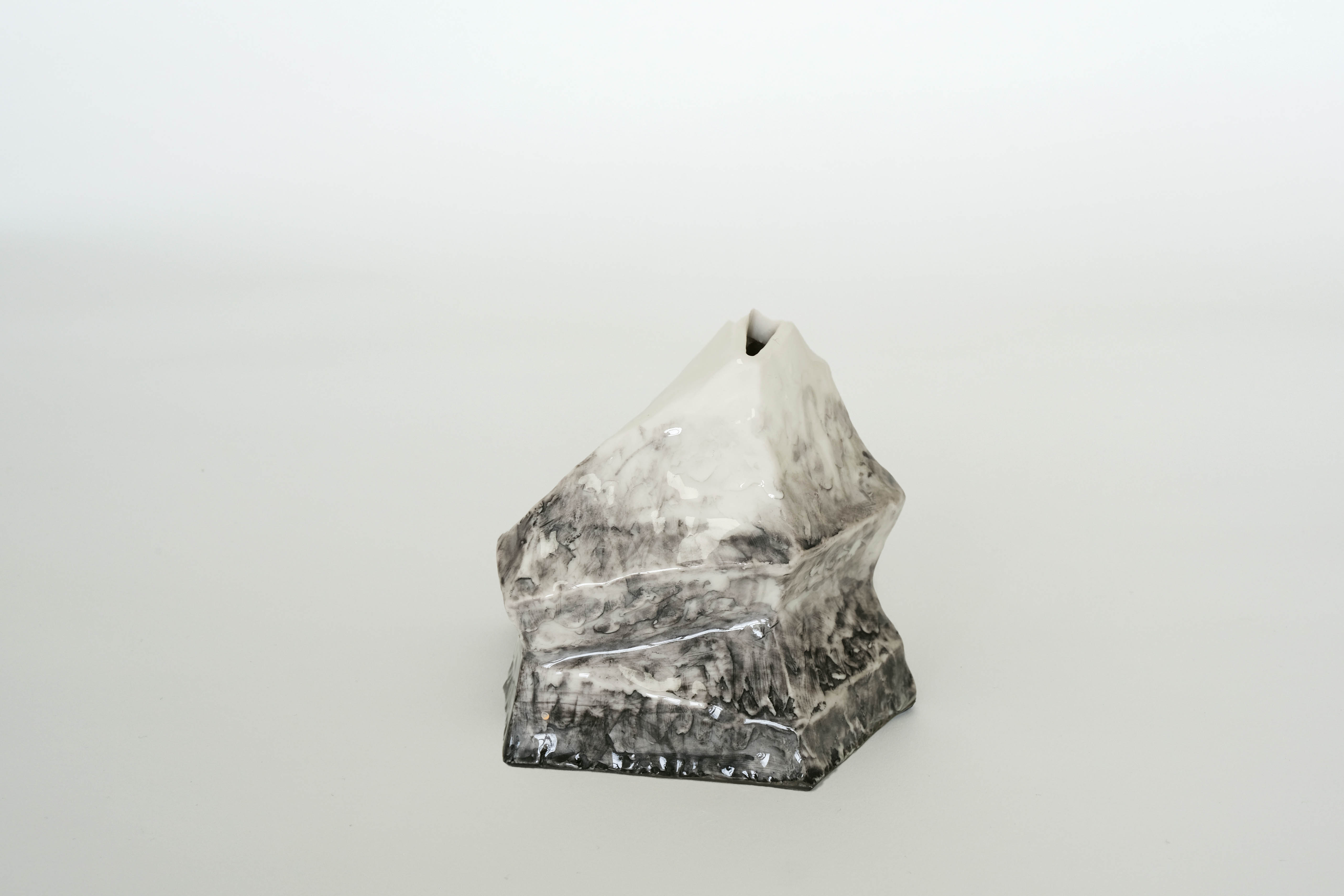 I AM A MOUNTAIN No 03 / 11 x 11 cm