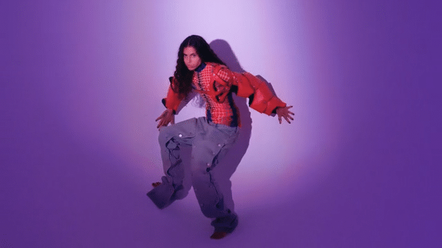 VOGUE WITH 070 SHAKE