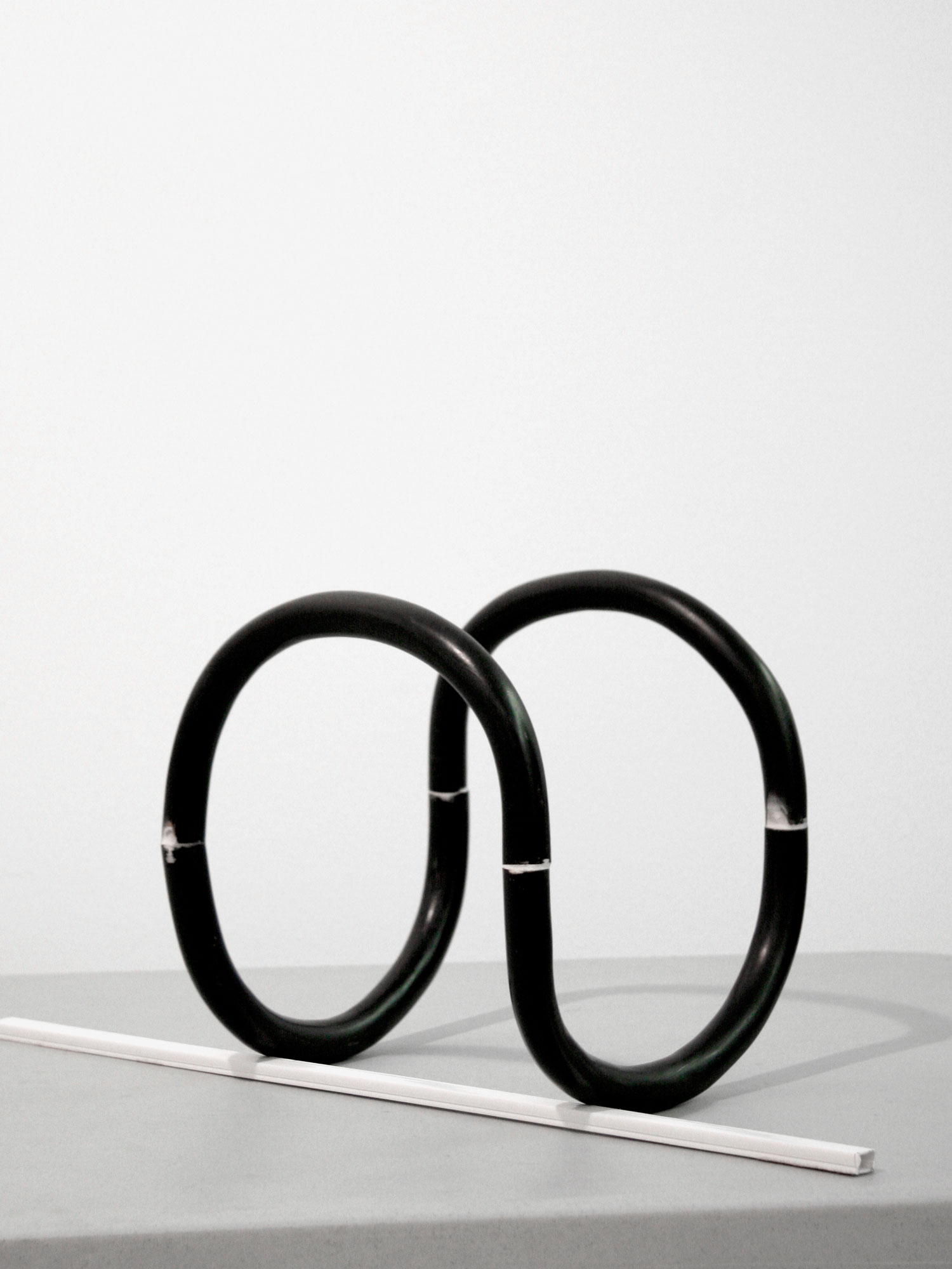 Objeto (después de una buena idea), 2010Wood, glue, and putty27 x 27 x 27 cm.