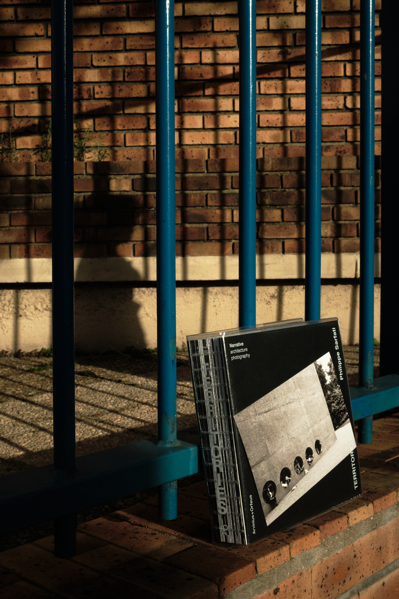 Philippe Sarfati-Territories-photography-photographer-street-documentary-architecture-black-and-white-book-design-cover-arvinius-orfeus