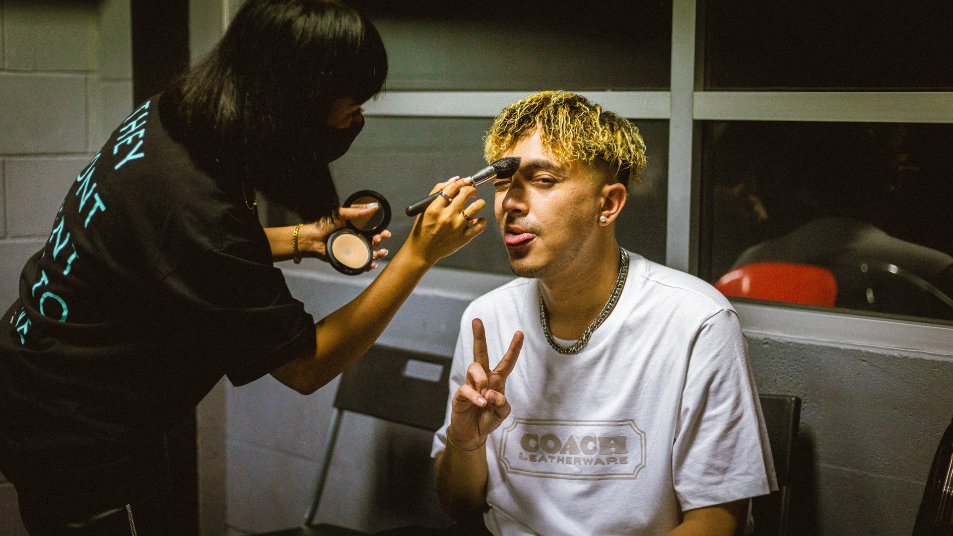 SonaOne during makeup