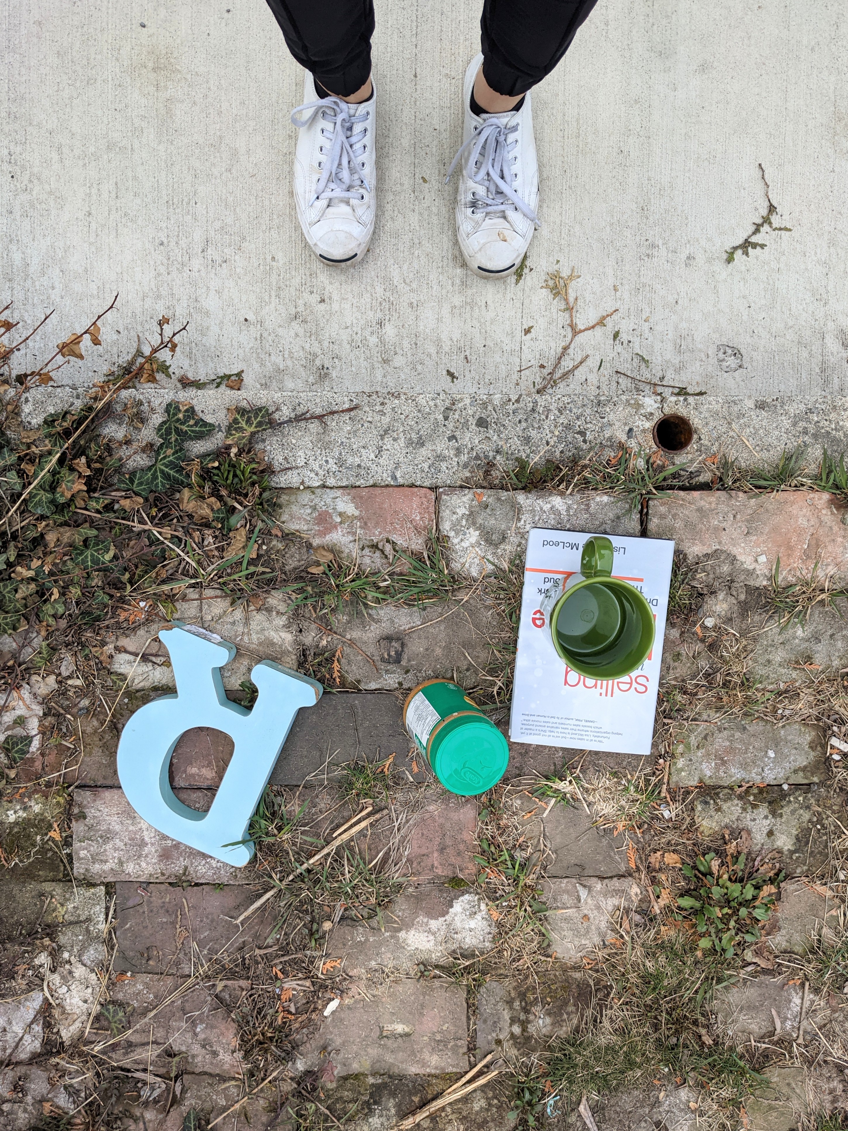 Apr 3, 2021: Sidewalk things