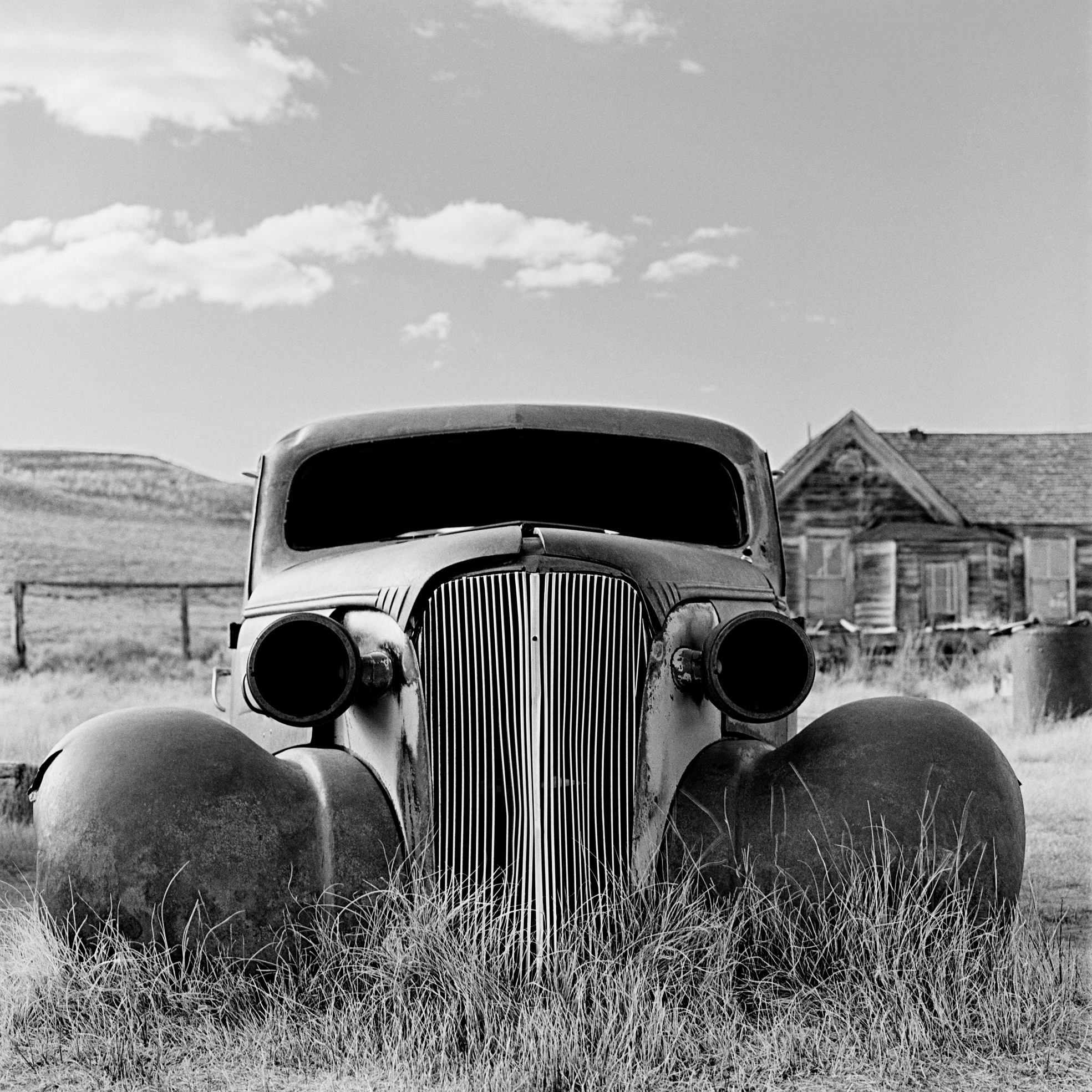 1937 CHEVROLET (front)