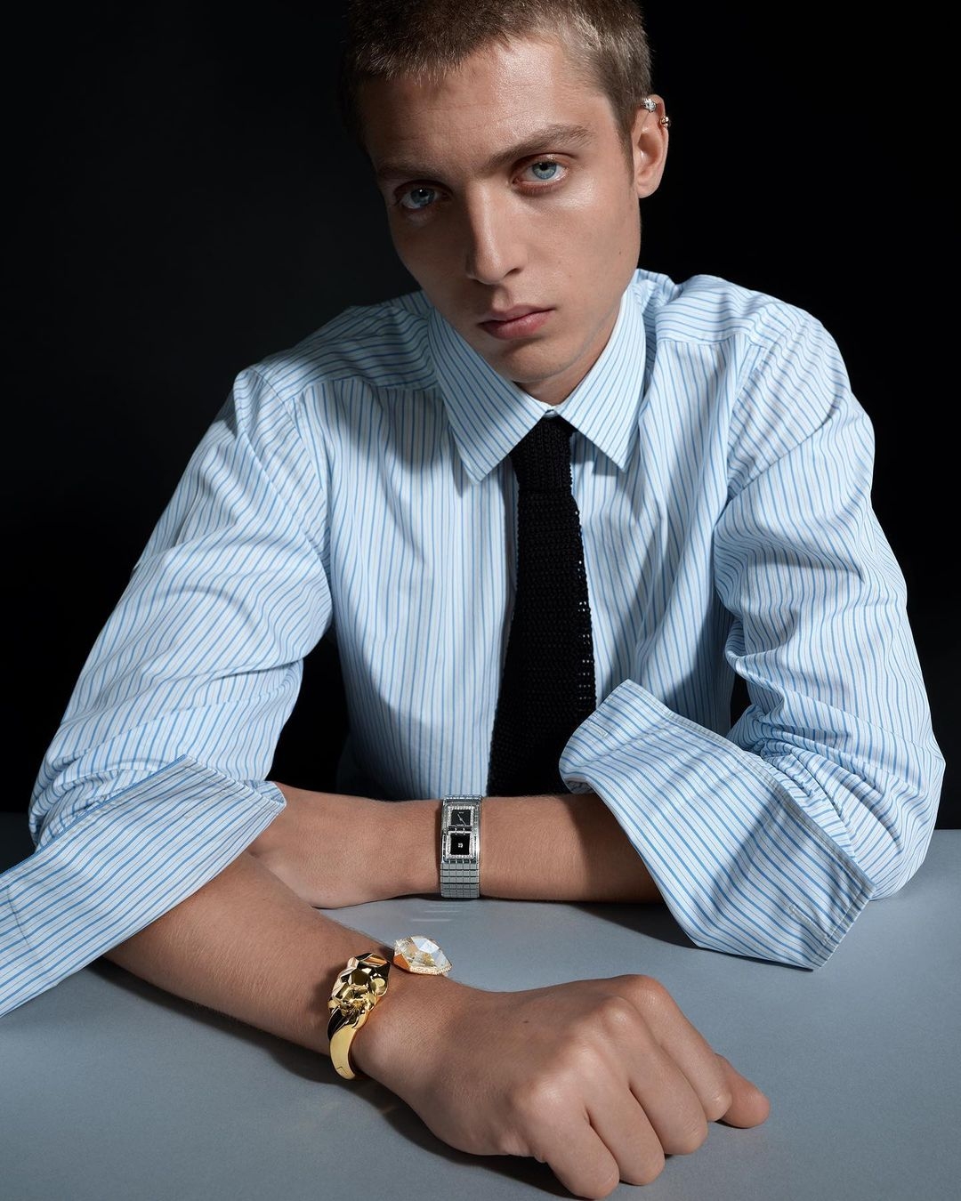 KMA photographer Isabelle Bonjean shoots model wearing Chanel jewelry for L'Officiel Hoomes Italia