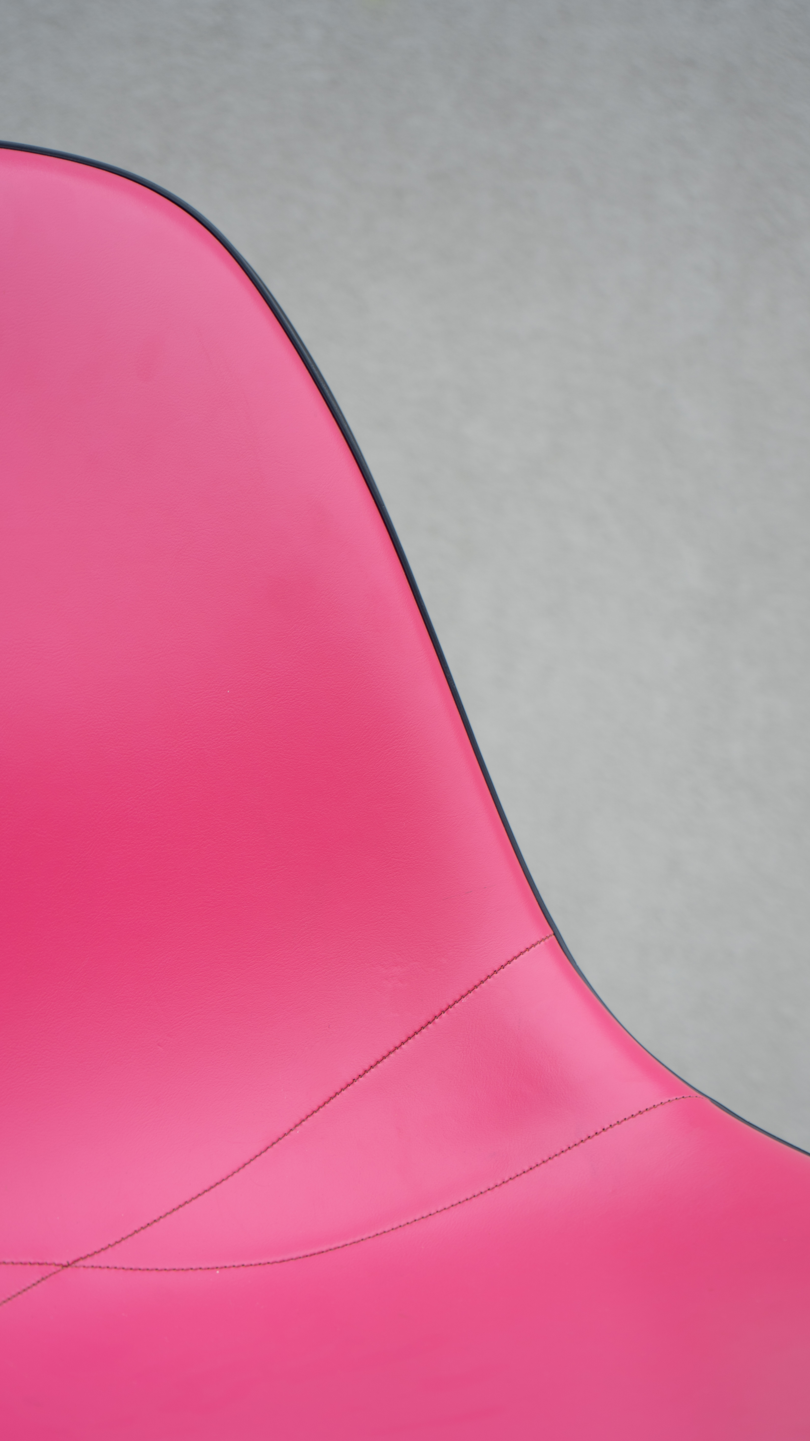 SWEETERFAT HERMAN MILLER PINK EAMES CHAIR DSX, 70S RARE PINK EAMES CHAIR MID CENTURY MODERN