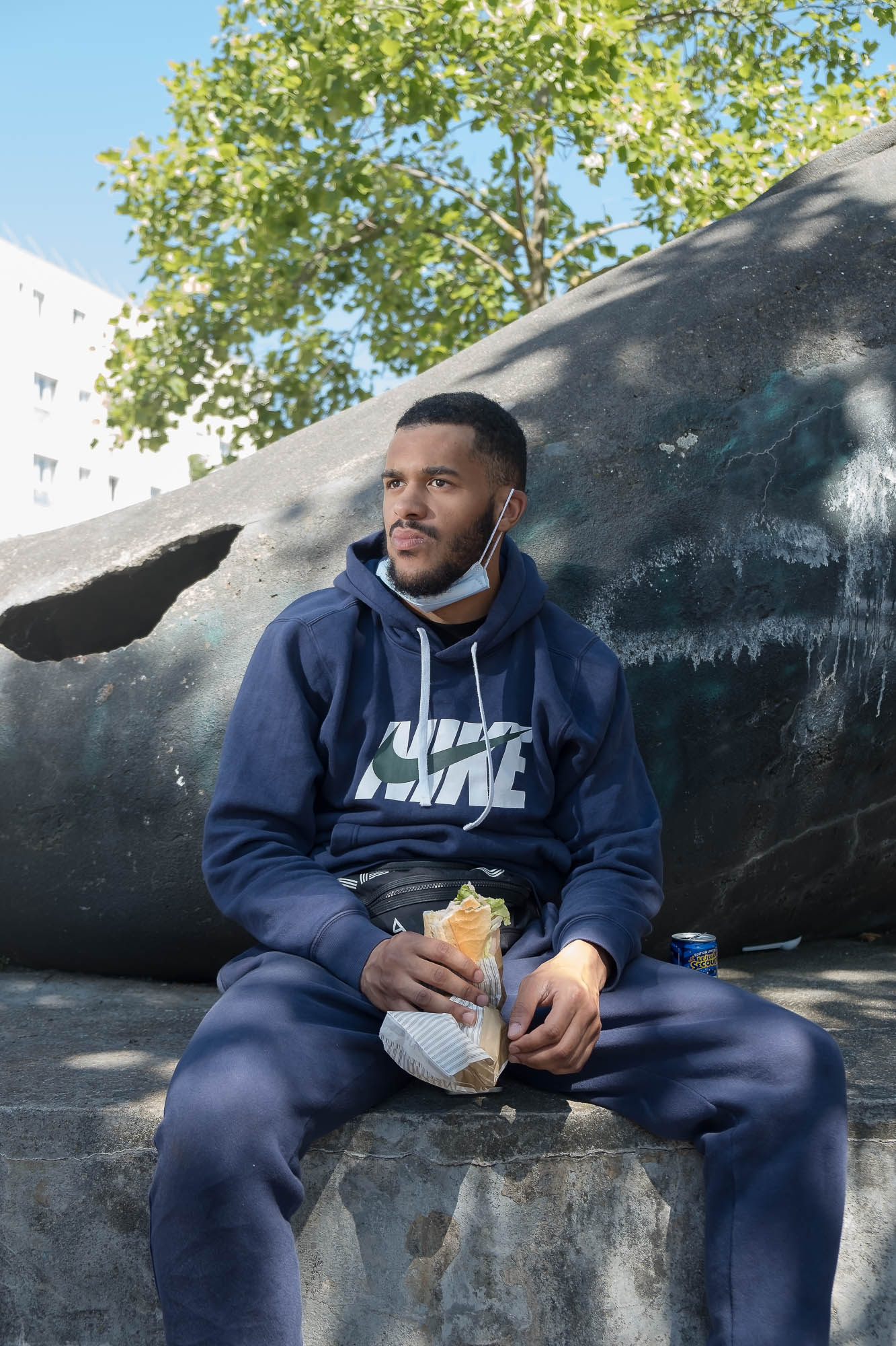 < Des règles avec des personnes extérieures à soi qu’on fait ensembele.>   (Liroy 22 ans)