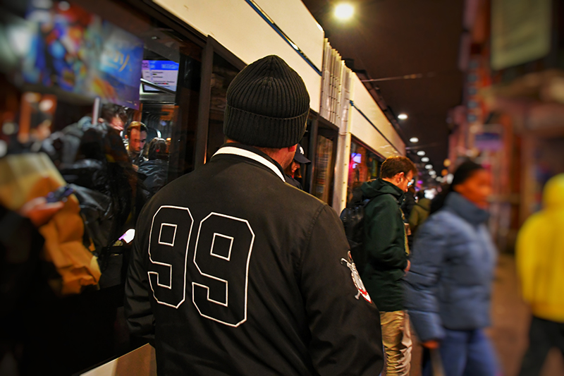 Der Erfolg blieb aus. Jetzt bleibt nur noch eine Option: &laquo;Nach Hause gehen und im Internet weiter umherirren.&raquo;