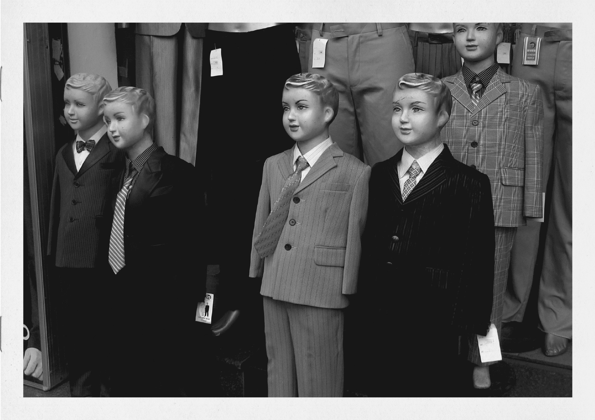 Distant Shots2025Ink on paper15 x 21 cm24 pagesEdition of 50 copiesphotography, bw, book,  exhibition 