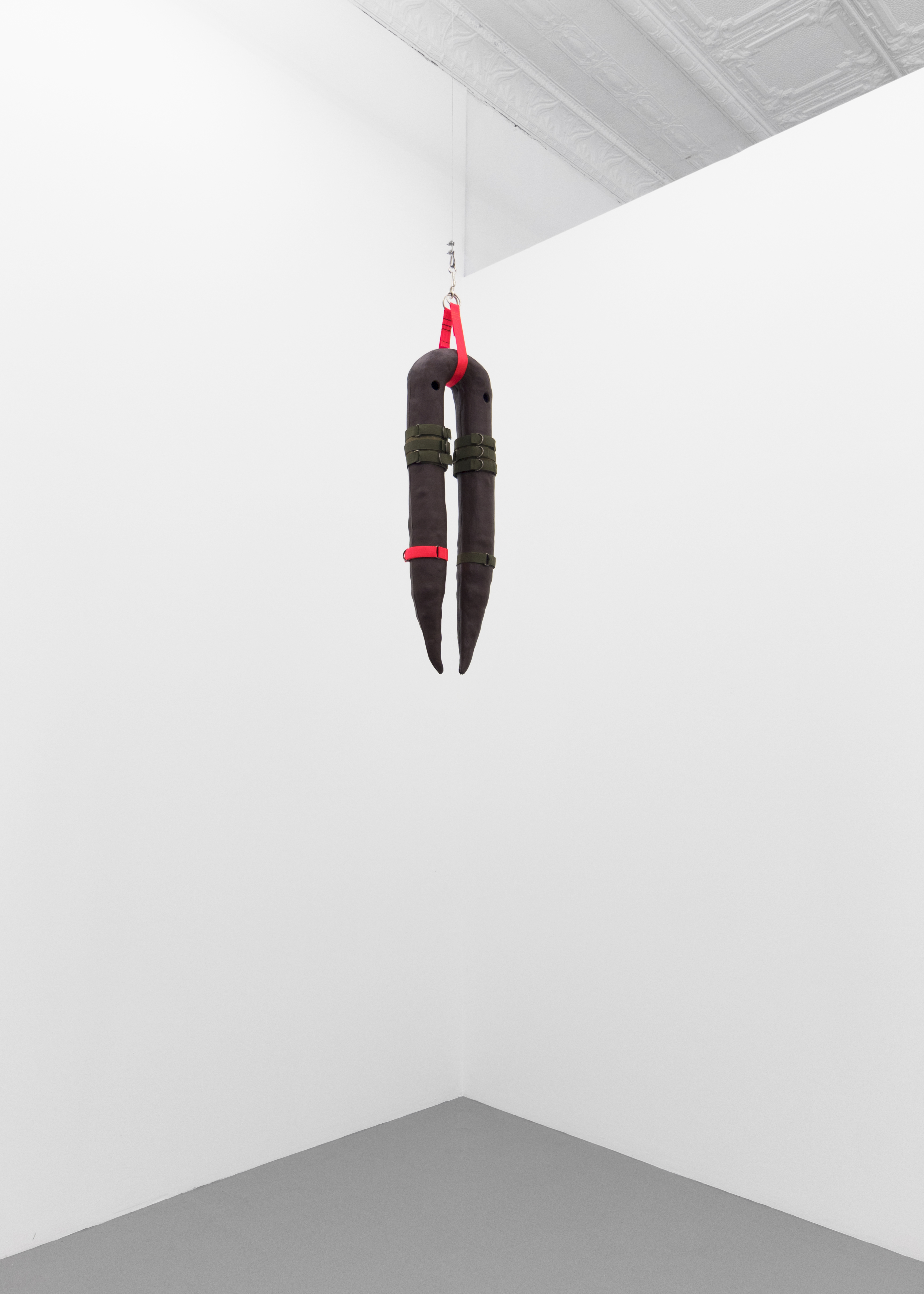 Fruitless pollination, a joyful feast; ceramic, nylon webbing, metal d-rings, sweet nectar, surgical tubes, steel rings, 2020. Photography: Prairie