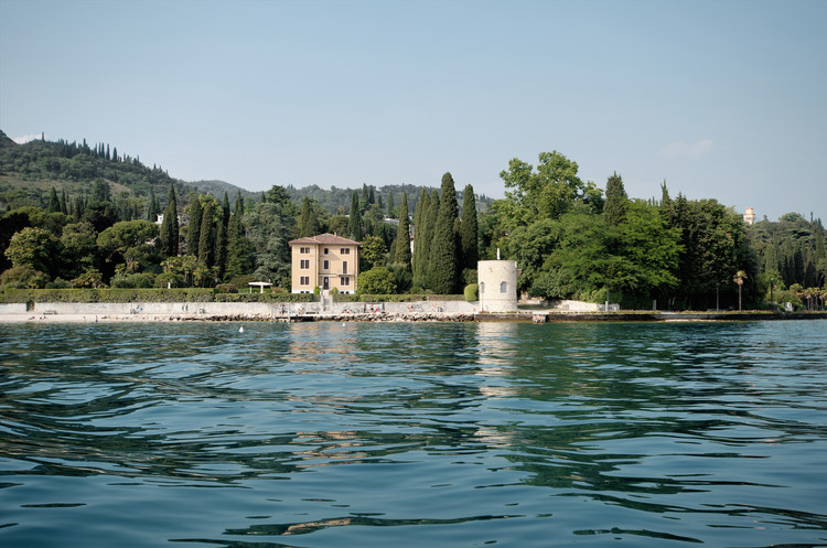 043- Maison tour - Studio aledolci & co