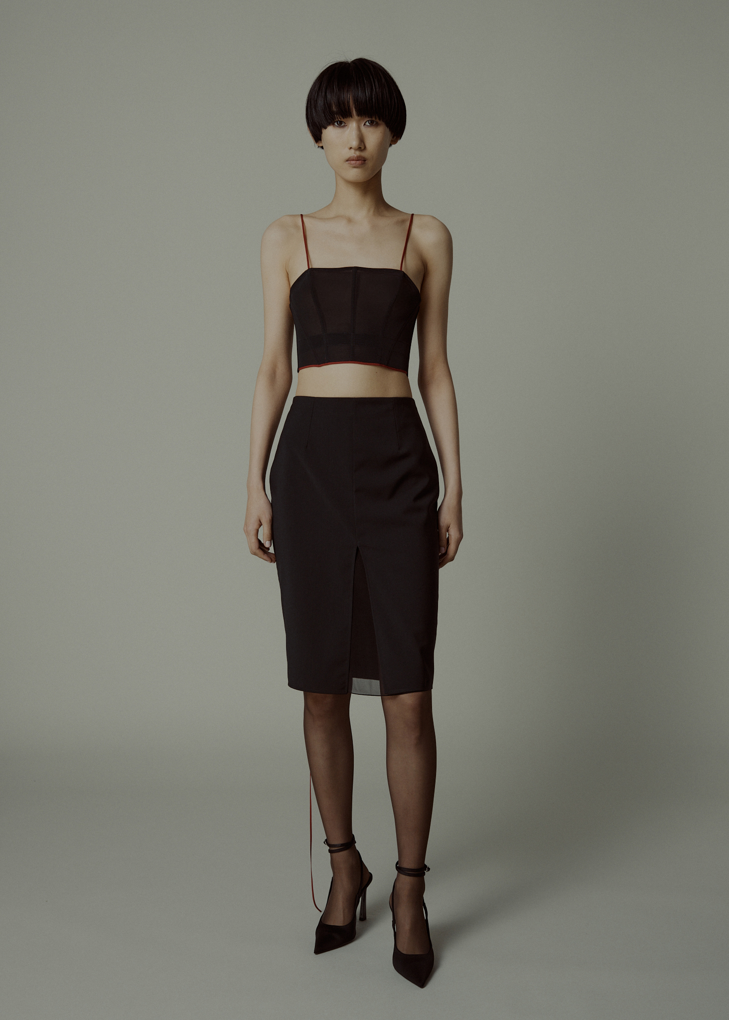 ANETA CORSET IN POWER-MESH, NOIR | 500 GBP