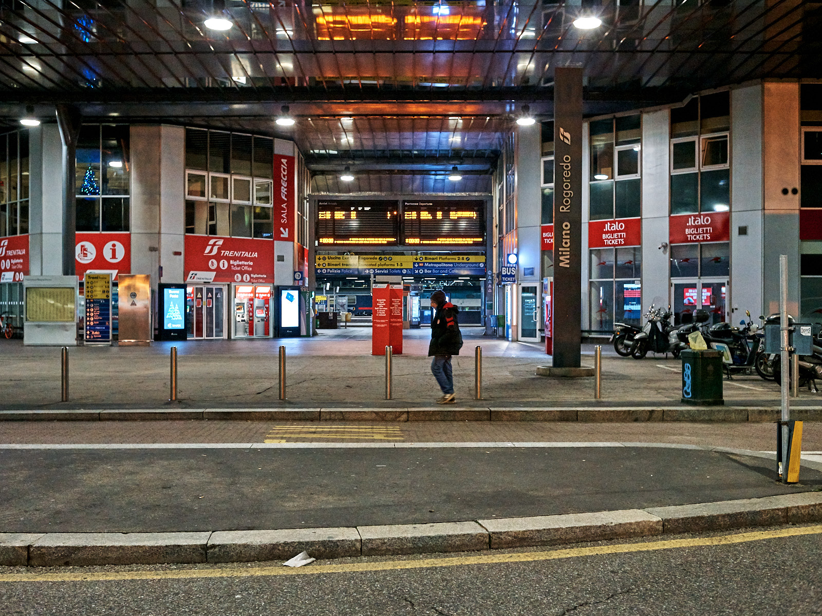 Train and Subway Station / Christmas, Rogoredo, 2019