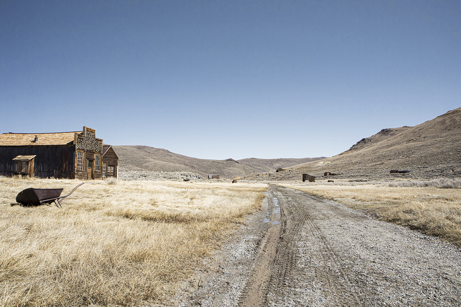 PHOTOGRAPHY BY RAF STUDIO CAPC BORDEAUX