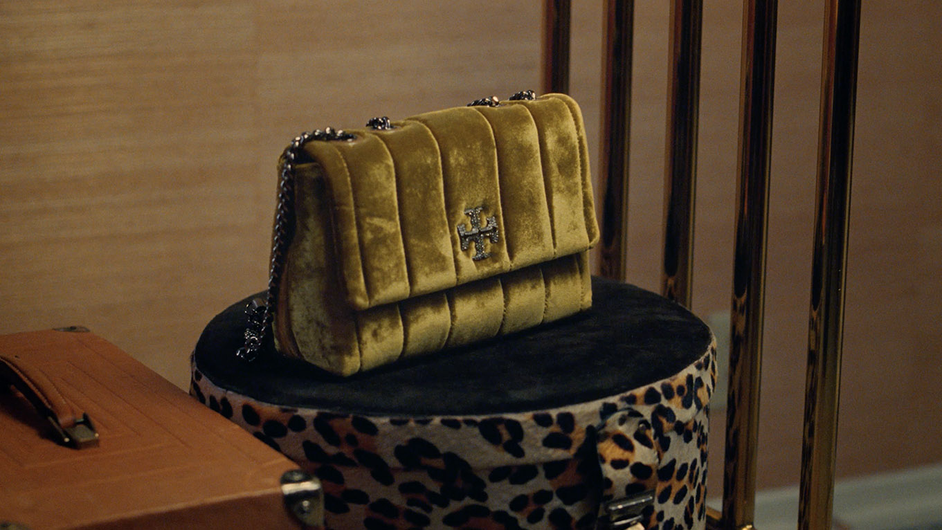 7/8Art direction, Holiday Help campaign, 2022Director: Alfred Marroquín