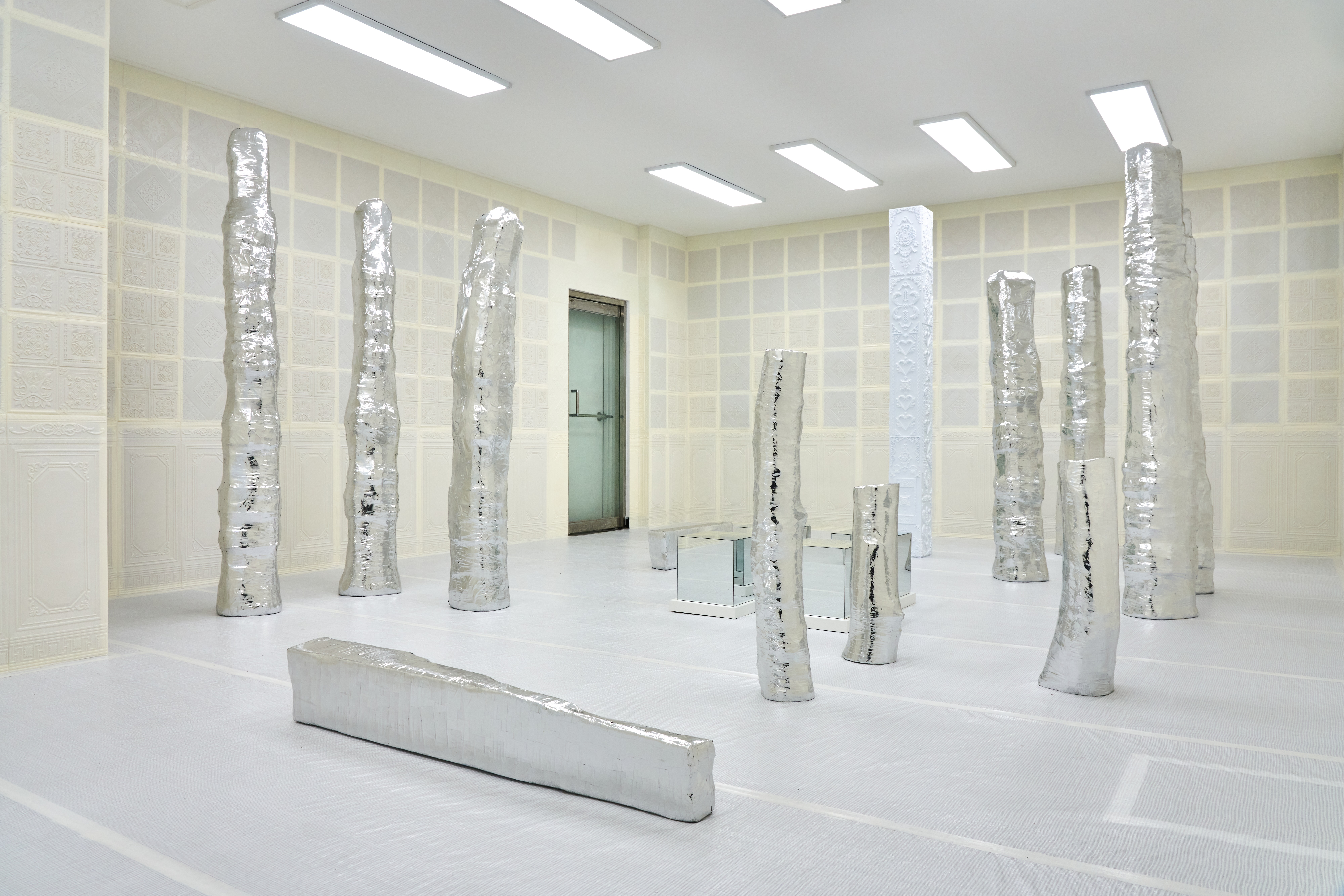 ■ Deeply Superficial  dive.seoul, 2025