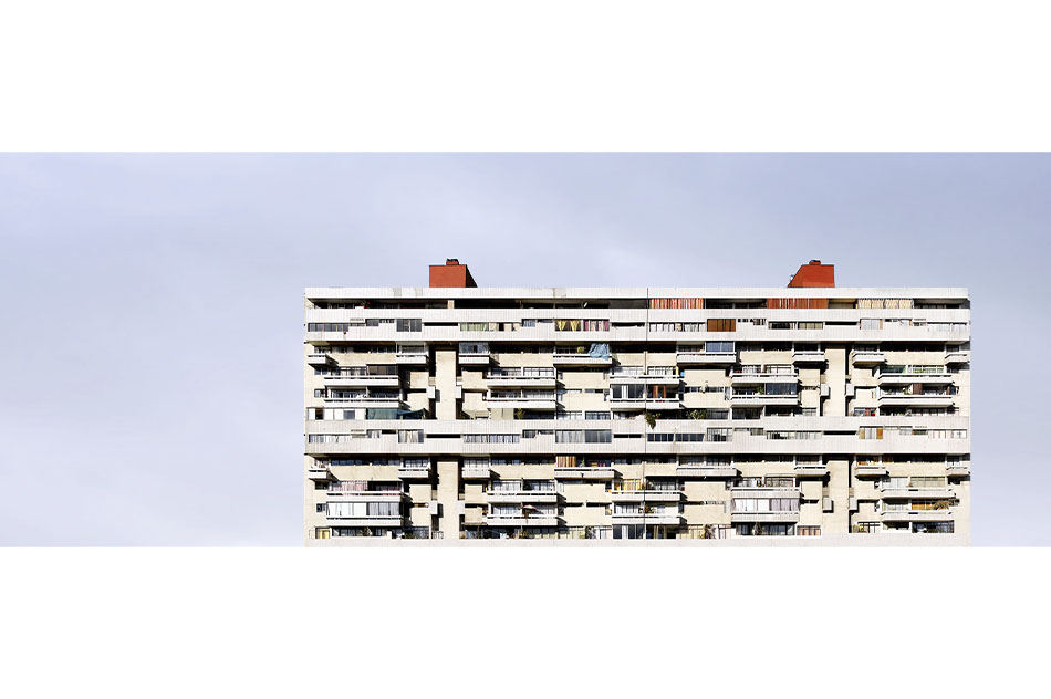 Maite ZubizarretaConjunto habitacional remodelción República, 2015Photography digital montage60 x 160 cm