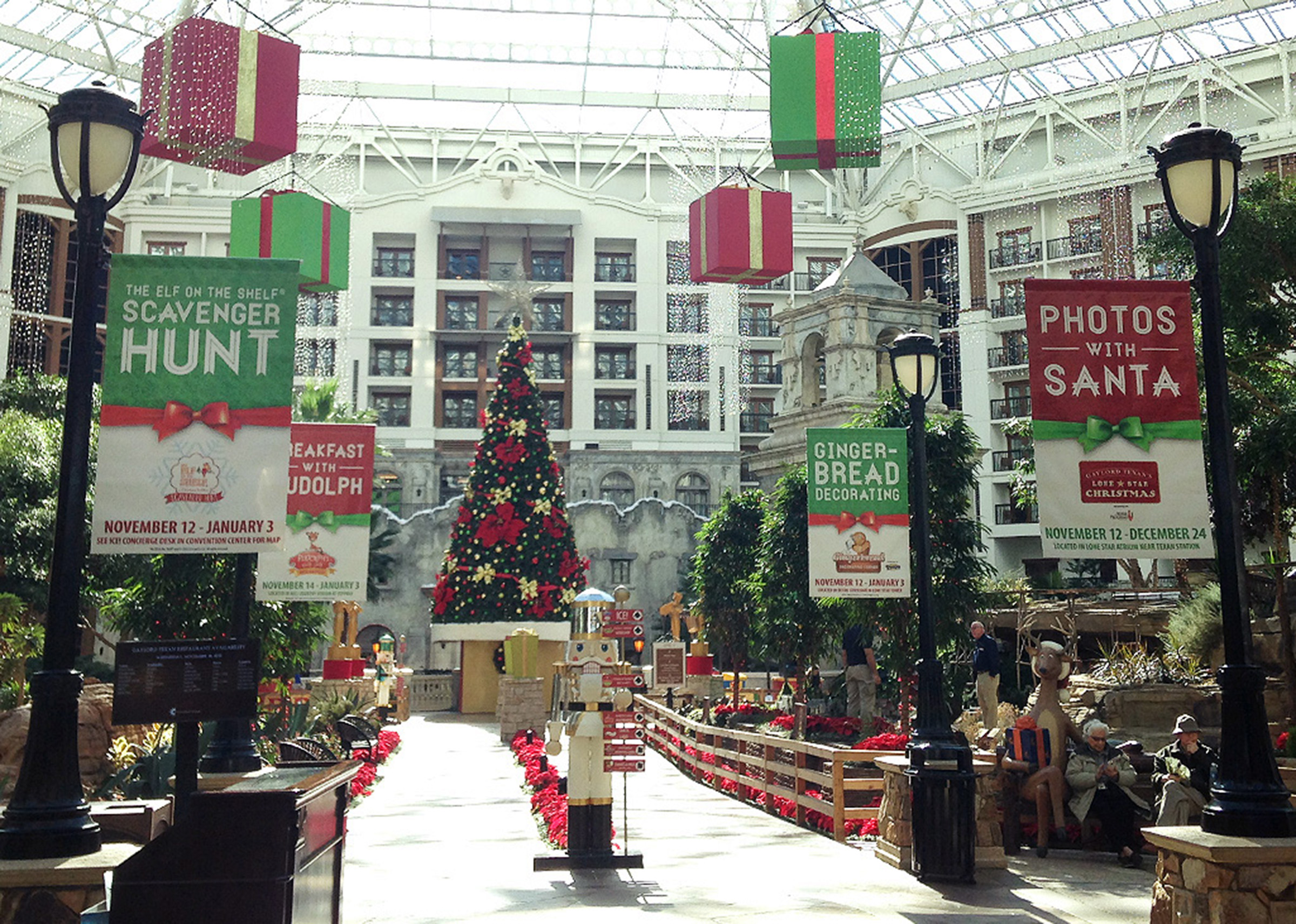 2015 Holiday Signage