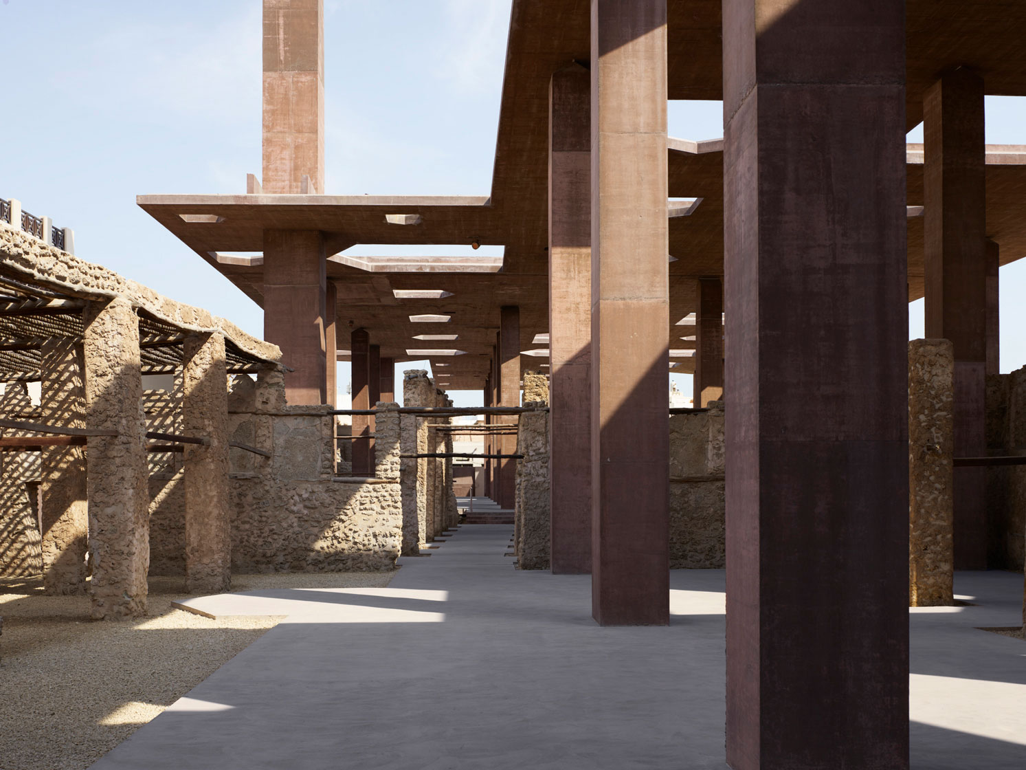 VALERIO OLGIATI - PEARLING PATH ENTRANCE - MUHARRAQ, BARHAIN