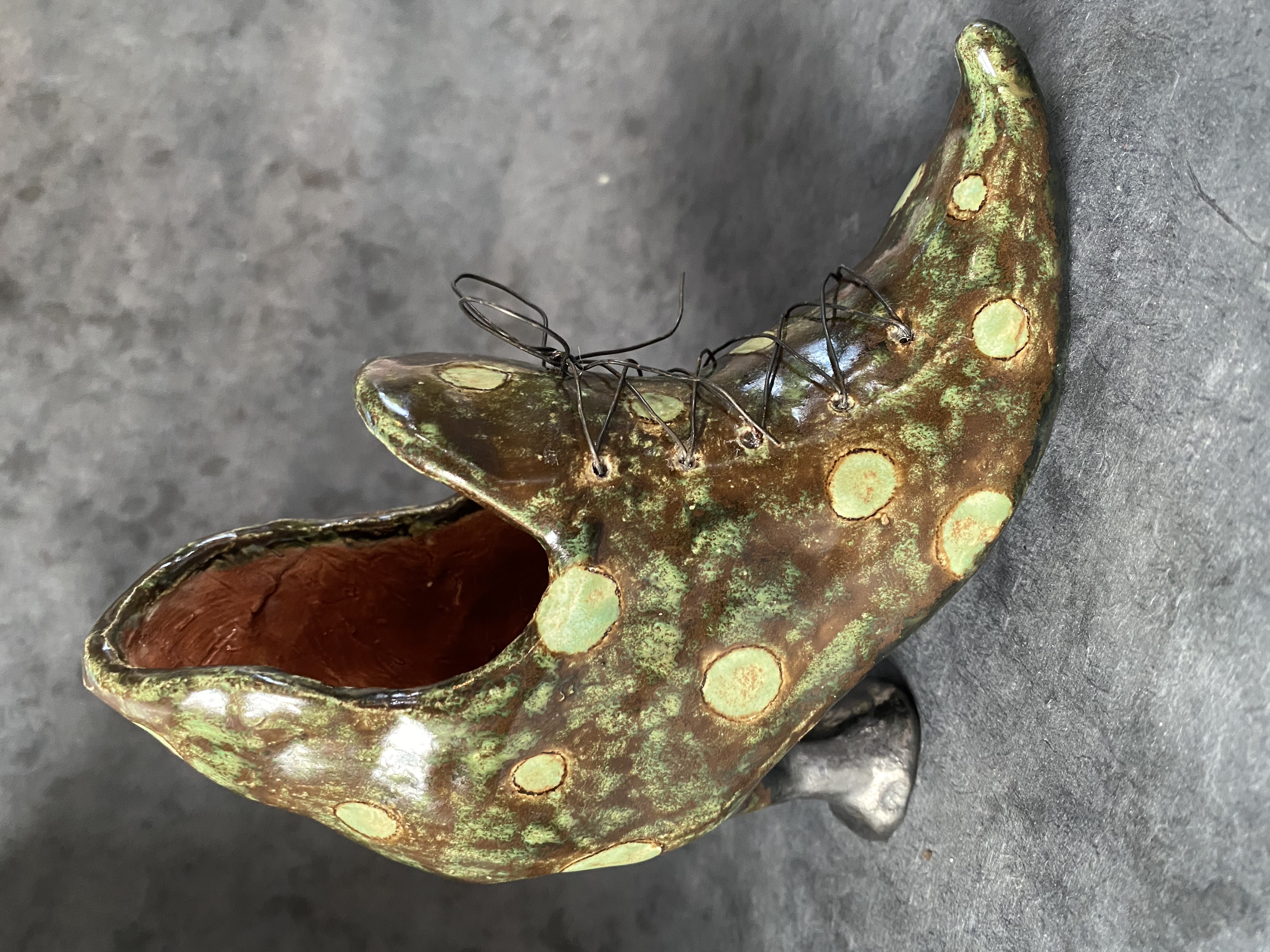 Shoe series → ceramic, steel wire