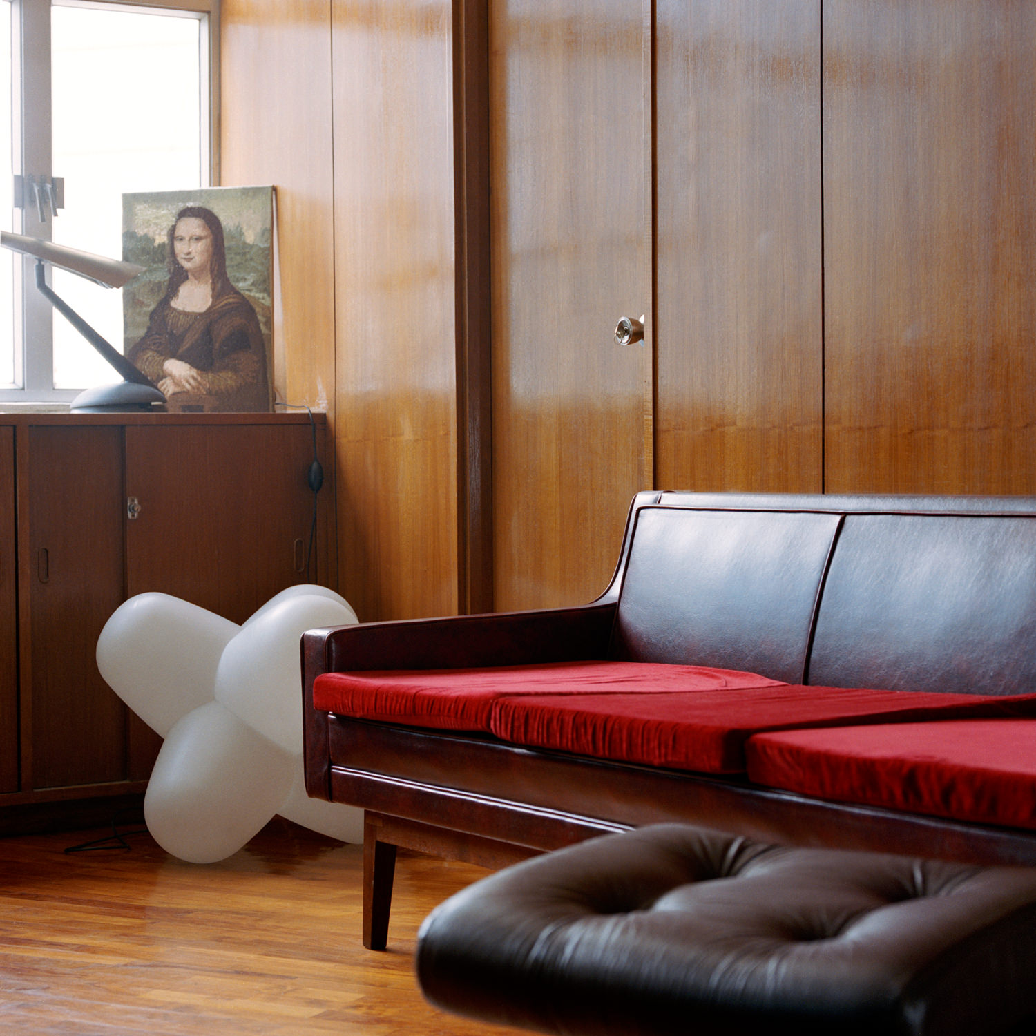 HONG KONG APARTMENT • ELLE DECORATION