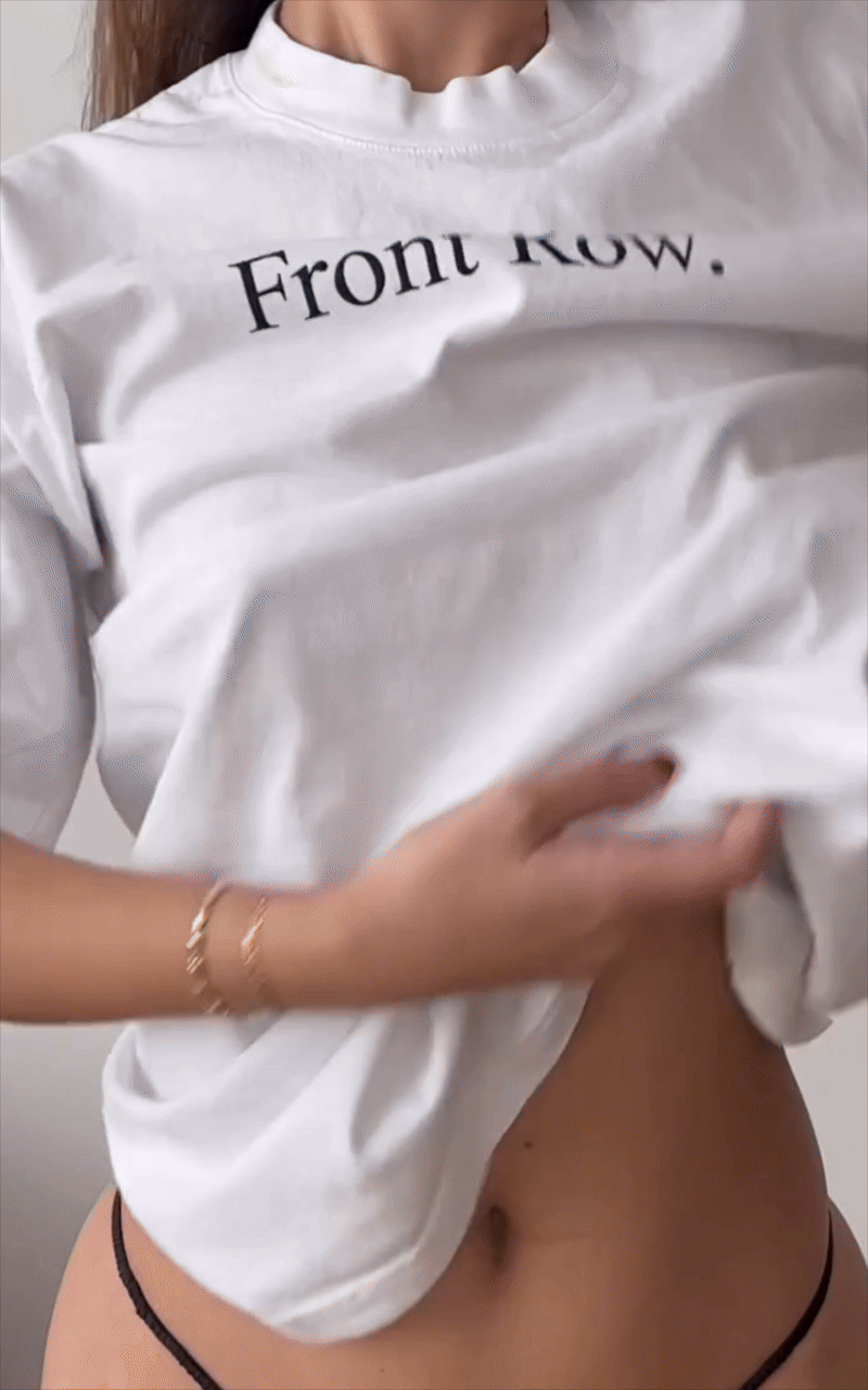 @THECARLINELIN IN NYFW MERCH