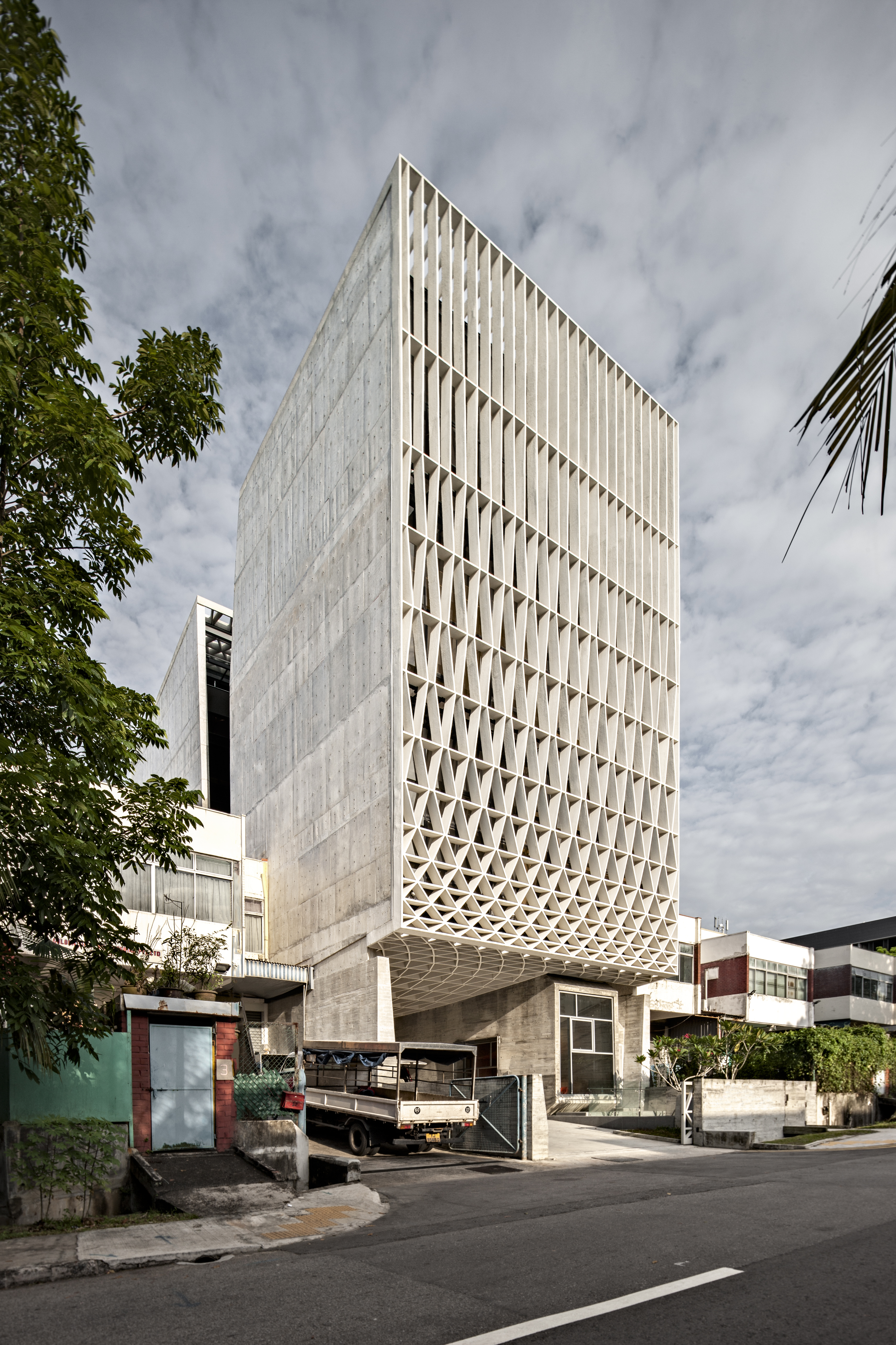 An Anamorphic Elevation. A Simple Factory Building, Singapore