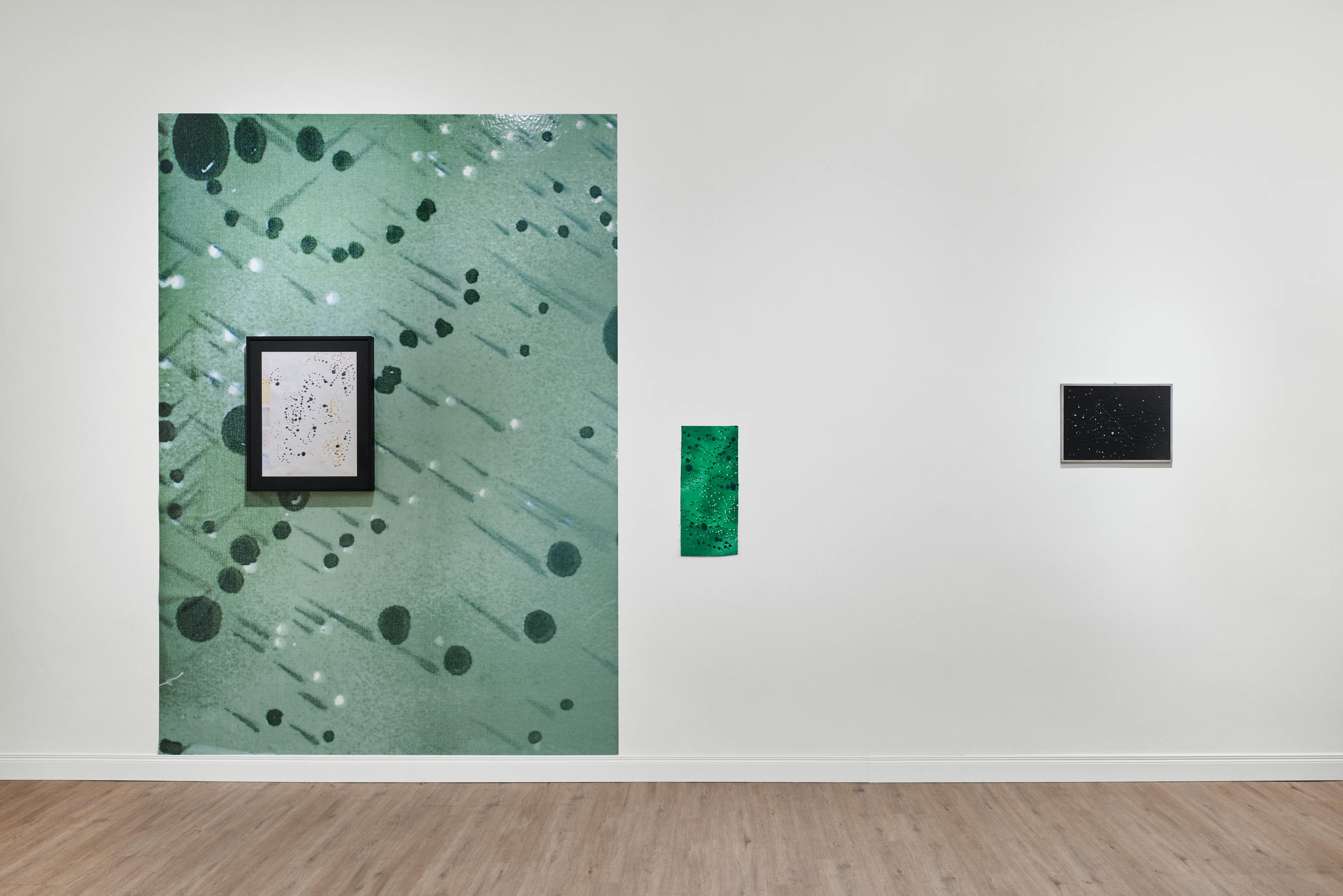 Stargazers II, NP-ArtLab in collaborazione con Martelli Fine Art, Corso Monforte 23, Milano, 2024, dettaglio opere Lucio Fontana e Paolo Icaro