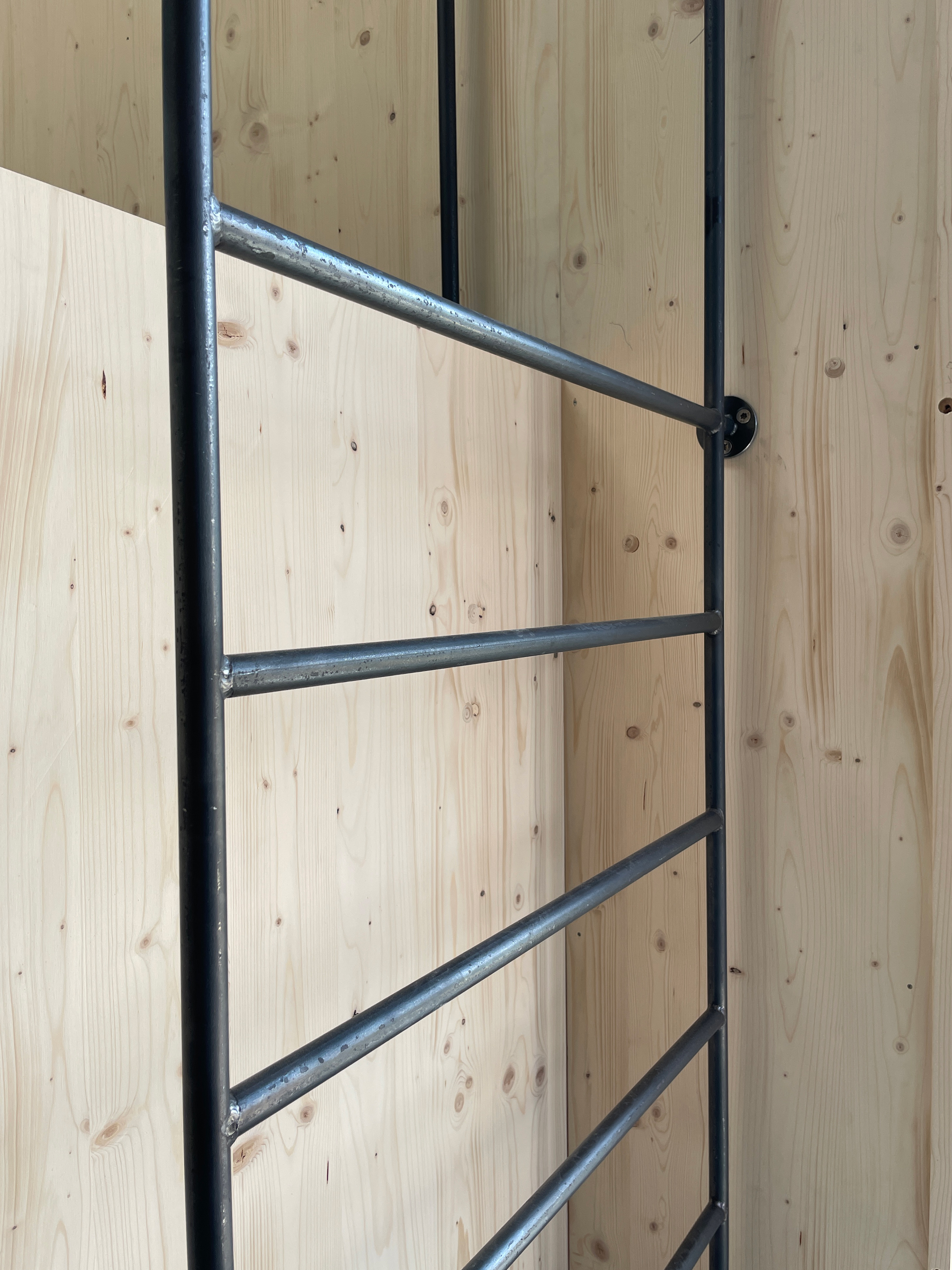 18.5.23 - Leiter für Rückzugsort Wohnhaus St. Agatha, Scharans, Graubünden